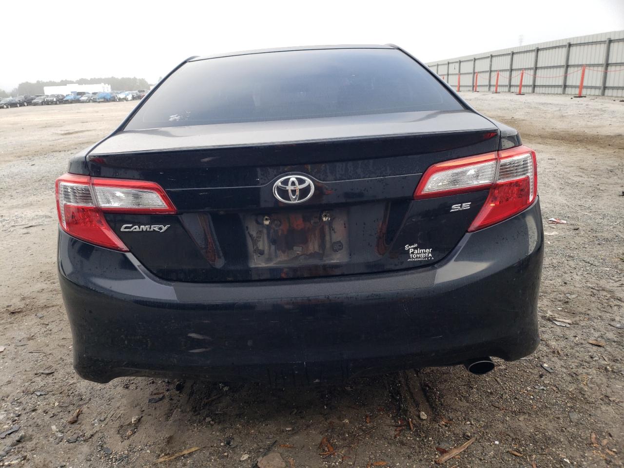2014 Toyota Camry - Image 6