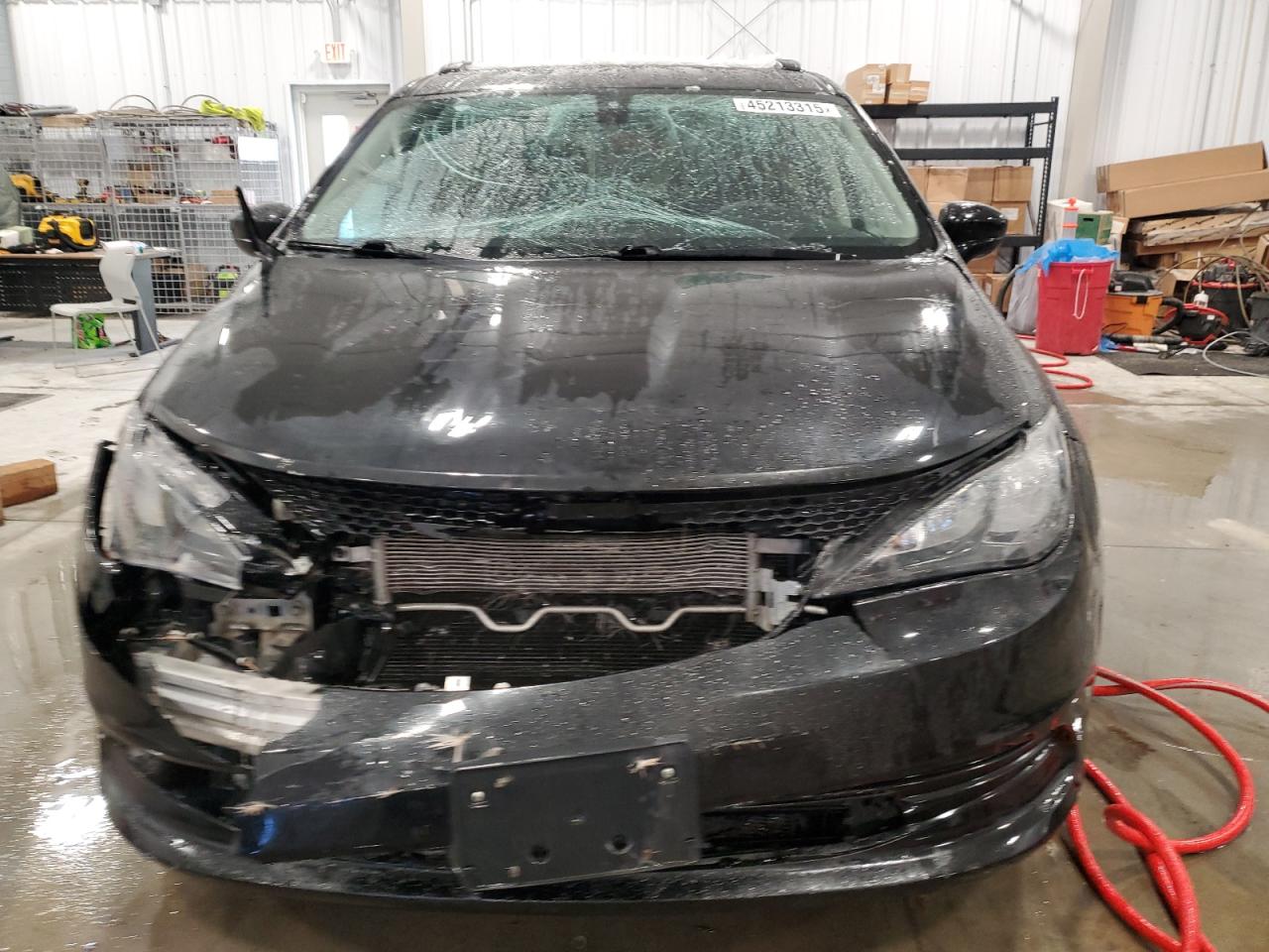 2020 Chrysler Voyager - Image 5