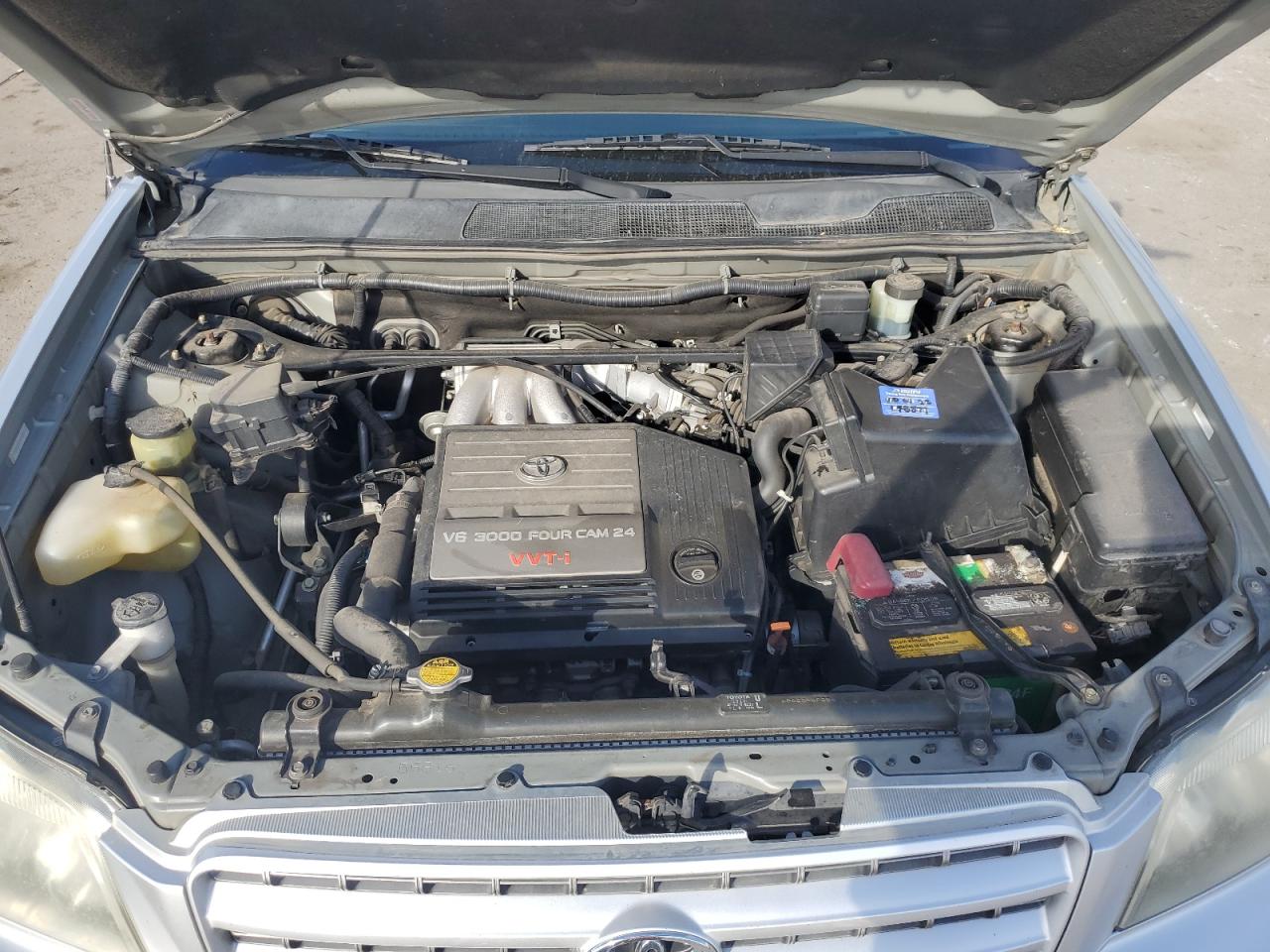 2002 Toyota Highlander - Image 14