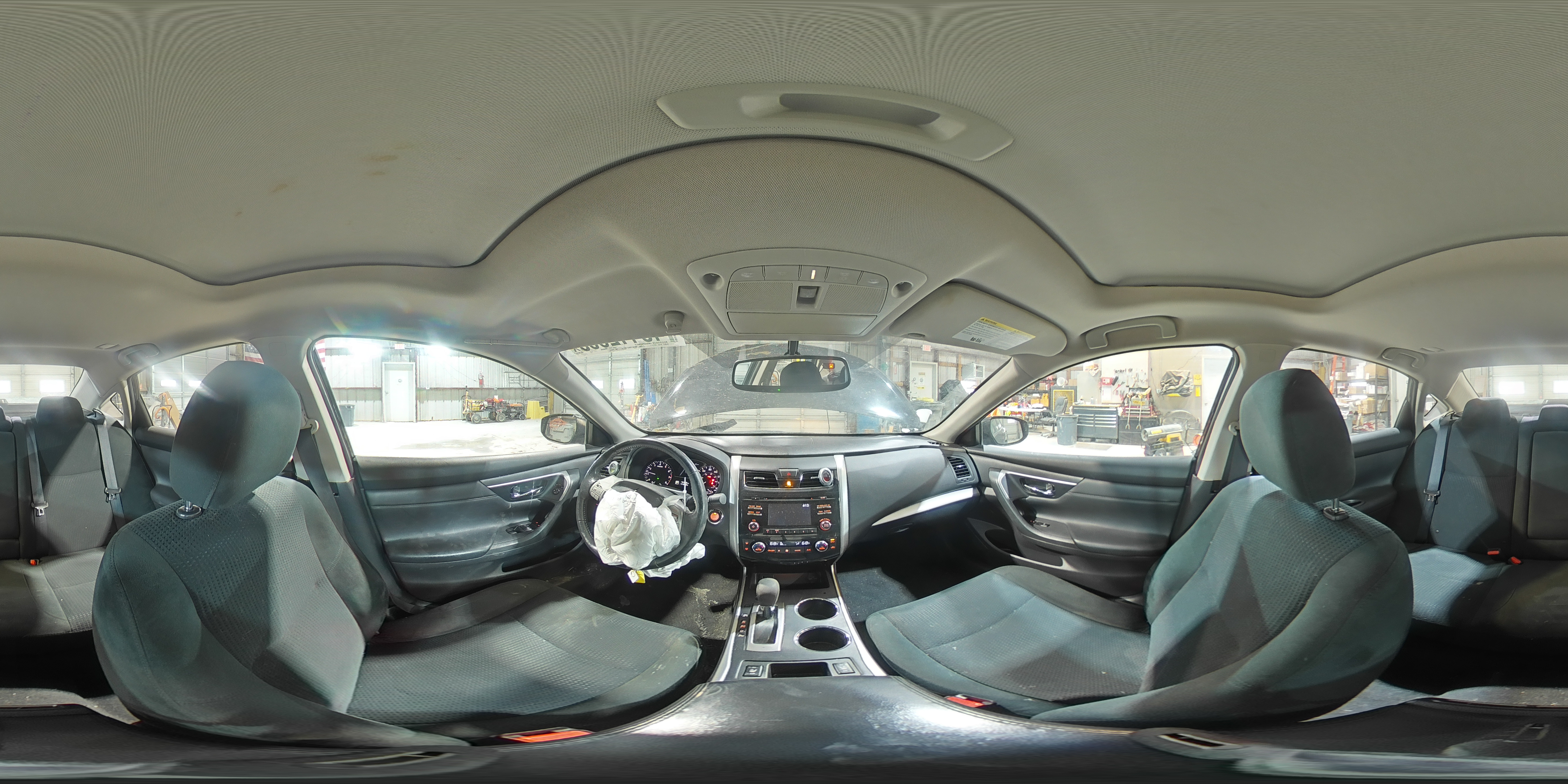 2015 Nissan Altima - Image 12