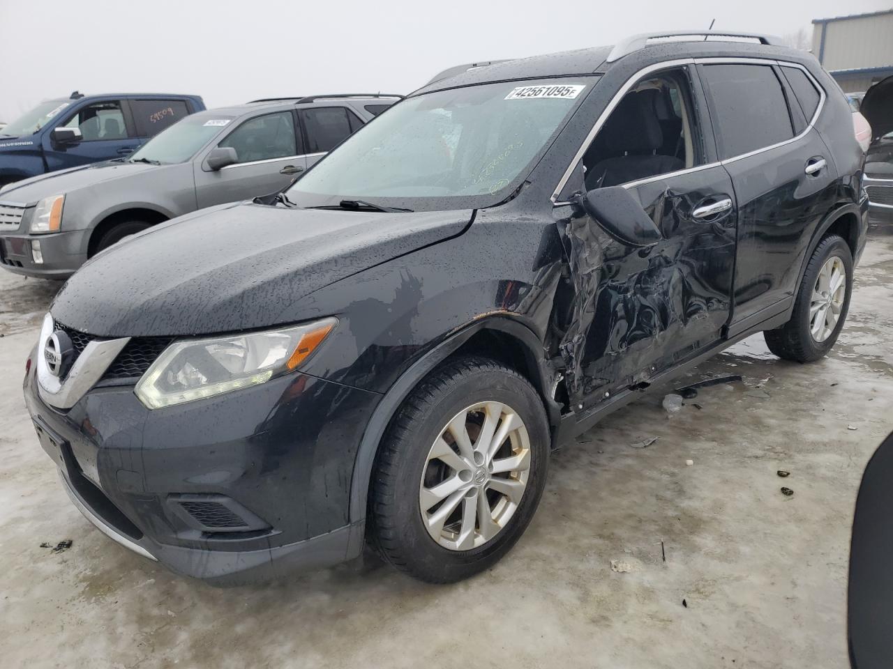 2015 Nissan Rogue - Image 1