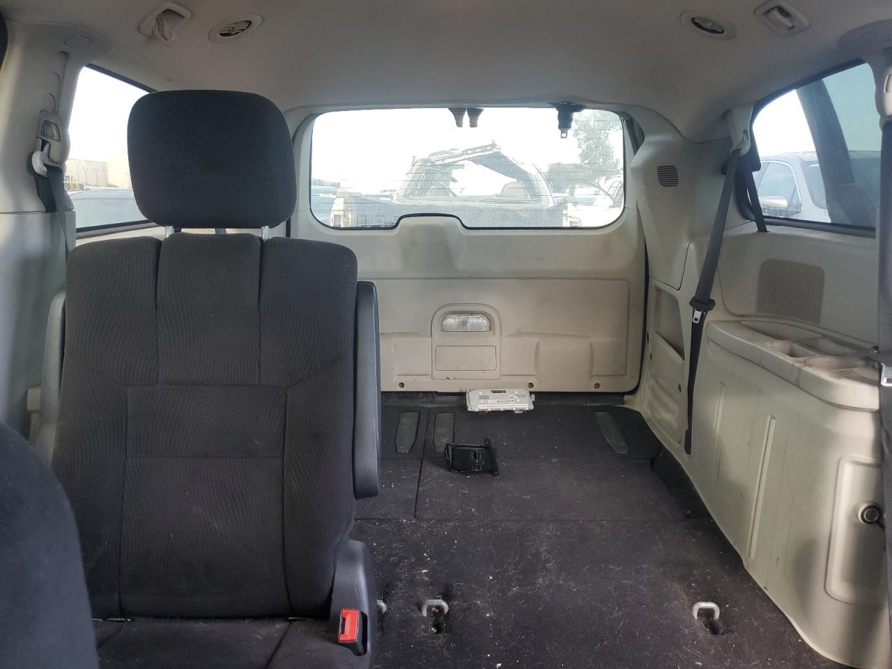 2012 Dodge Caravan - Image 10