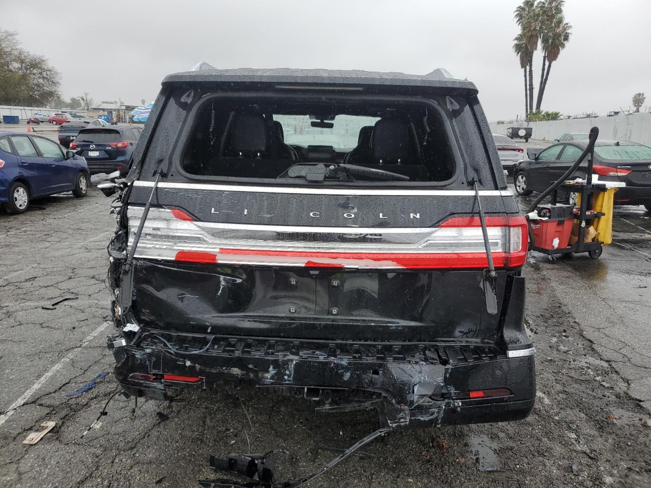 2021 Lincoln Navigator - Image 6