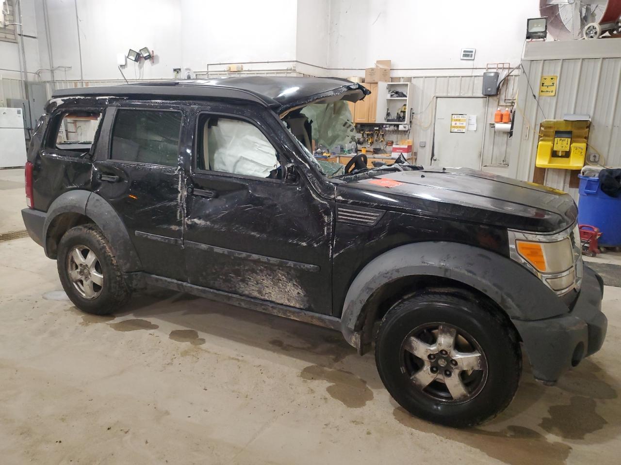 2007 Dodge Nitro - Image 4