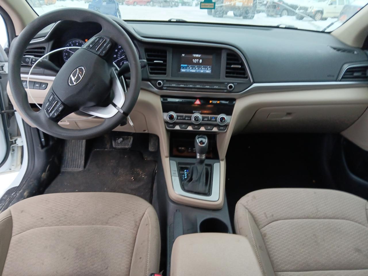 2020 Hyundai Elantra - Image 8