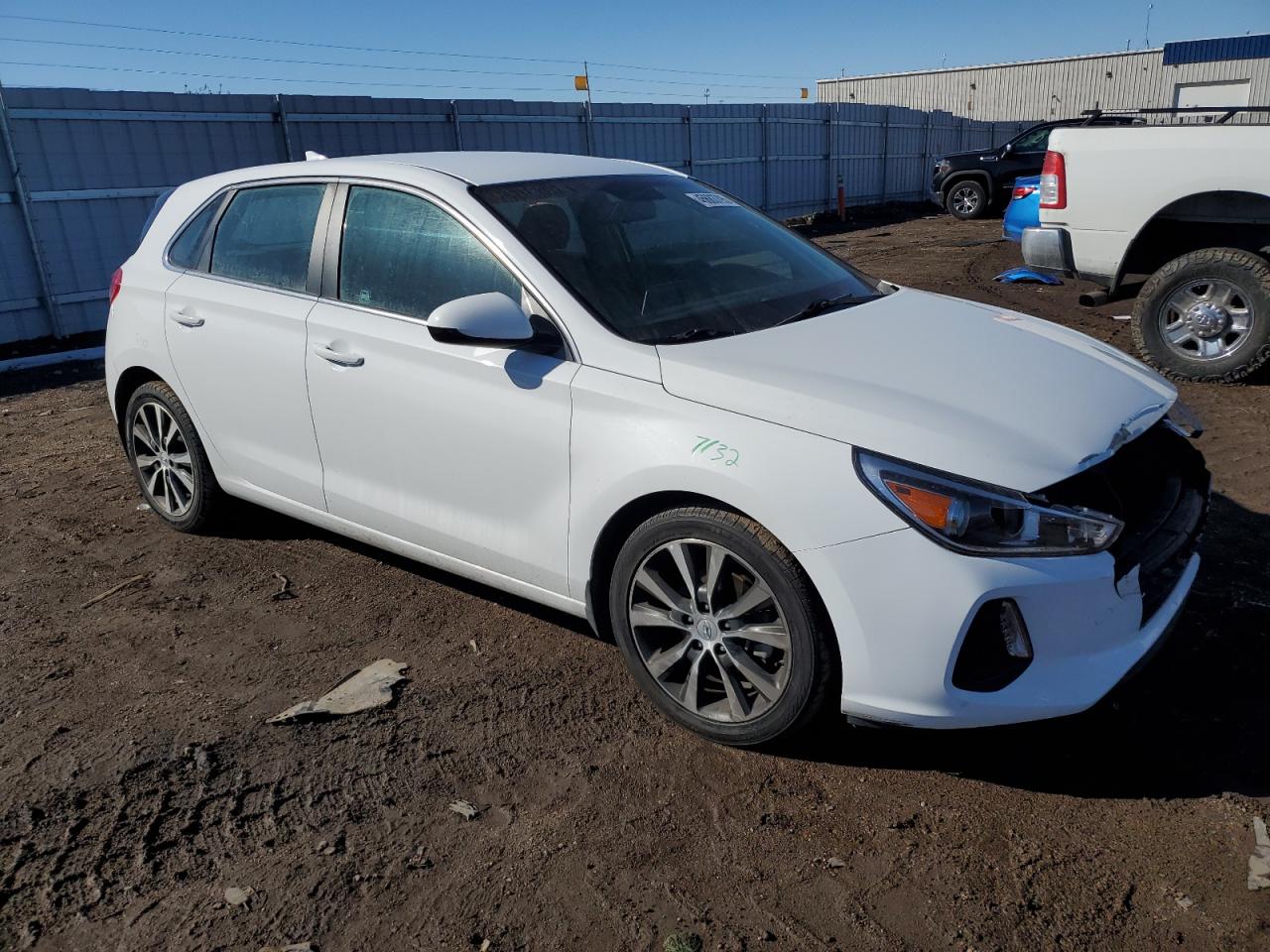 2019 Hyundai Elantra - Image 4