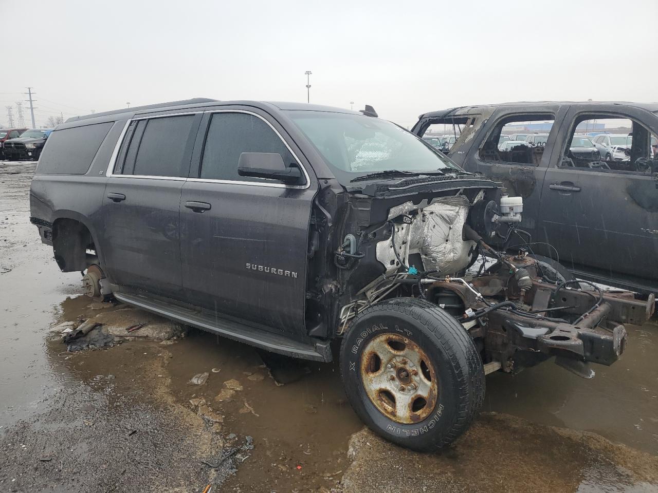 2015 Chevrolet Suburban - Image 4