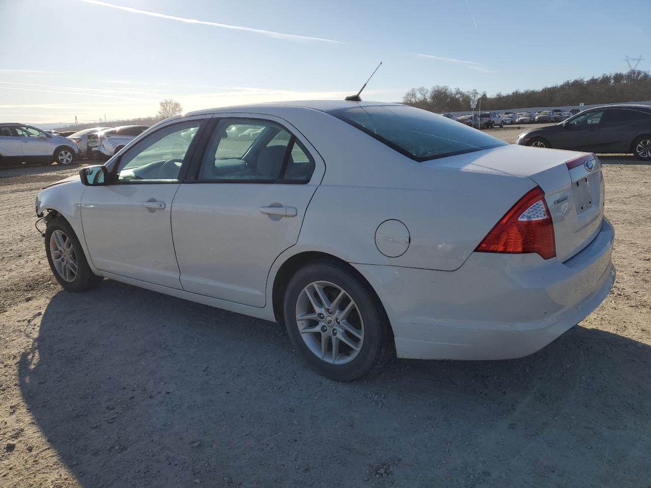 2012 Ford Fusion - Image 2
