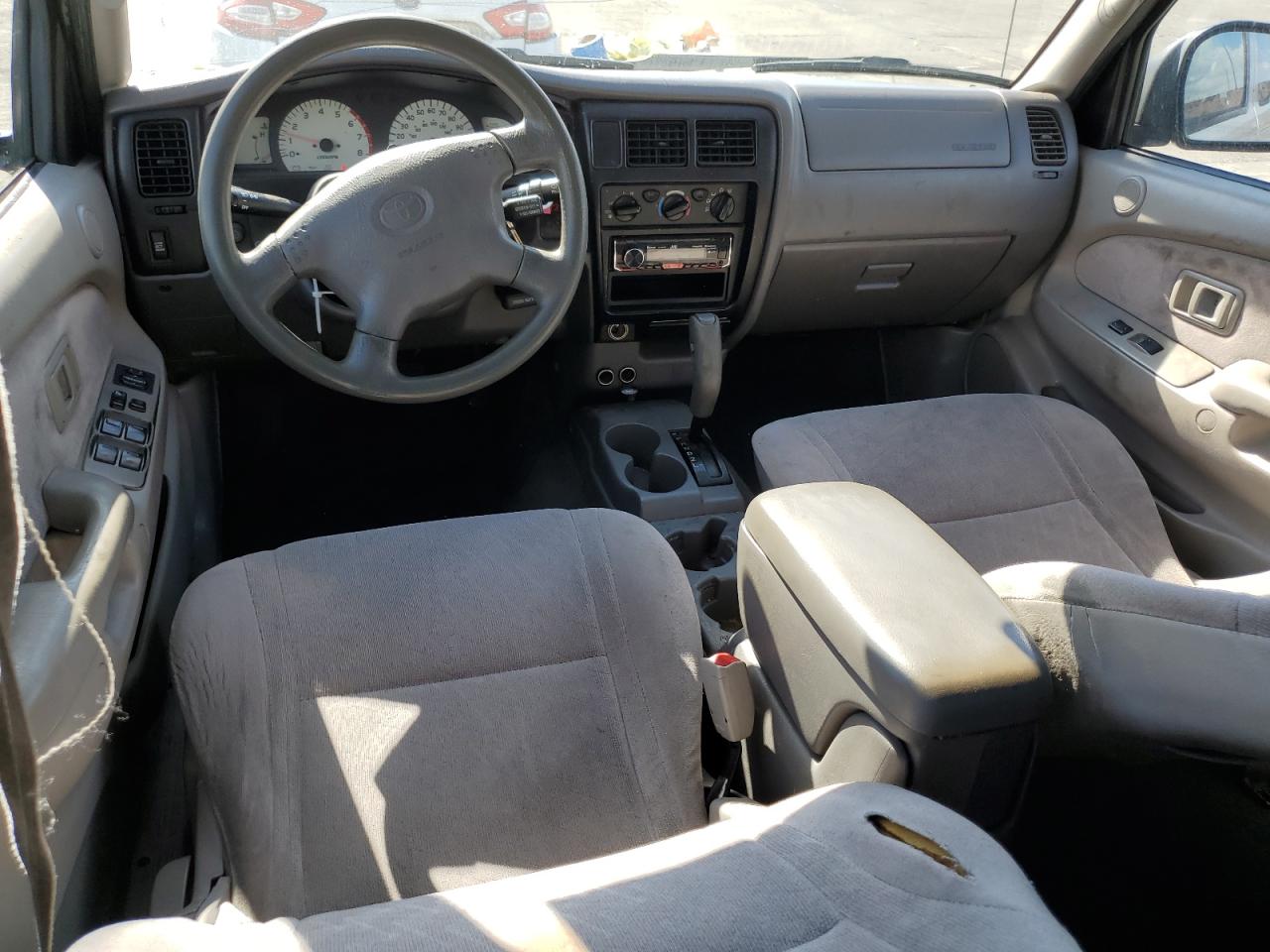 2002 Toyota Tacoma - Image 8