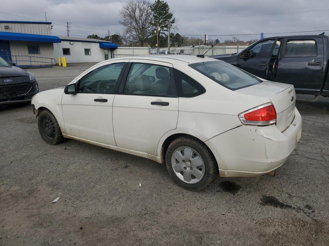 2010 Ford Focus - Image 2