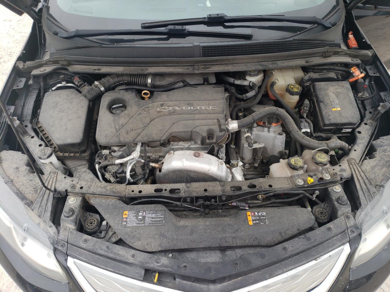 2017 Chevrolet Volt - Image 11