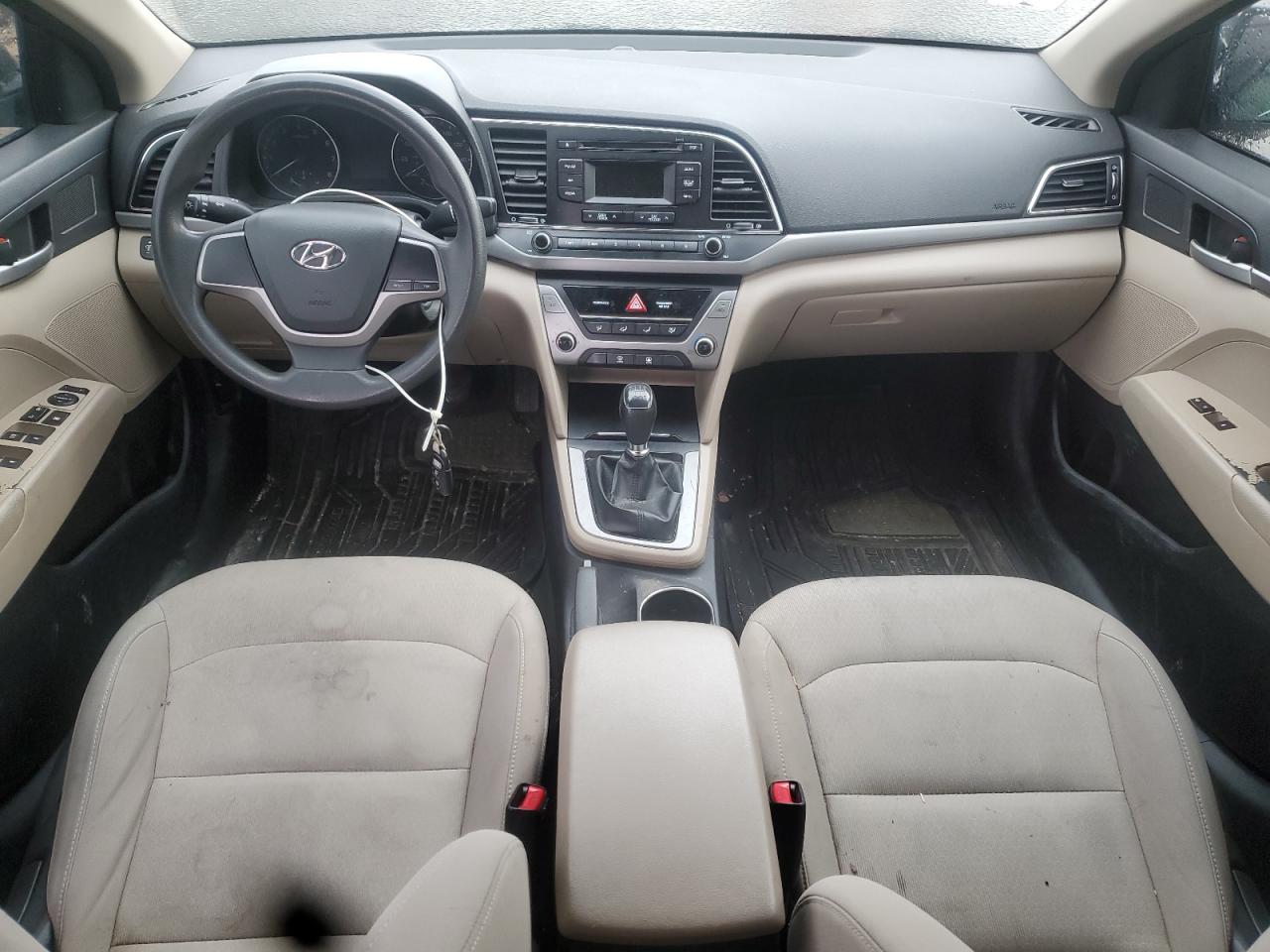 2017 Hyundai Elantra - Image 8