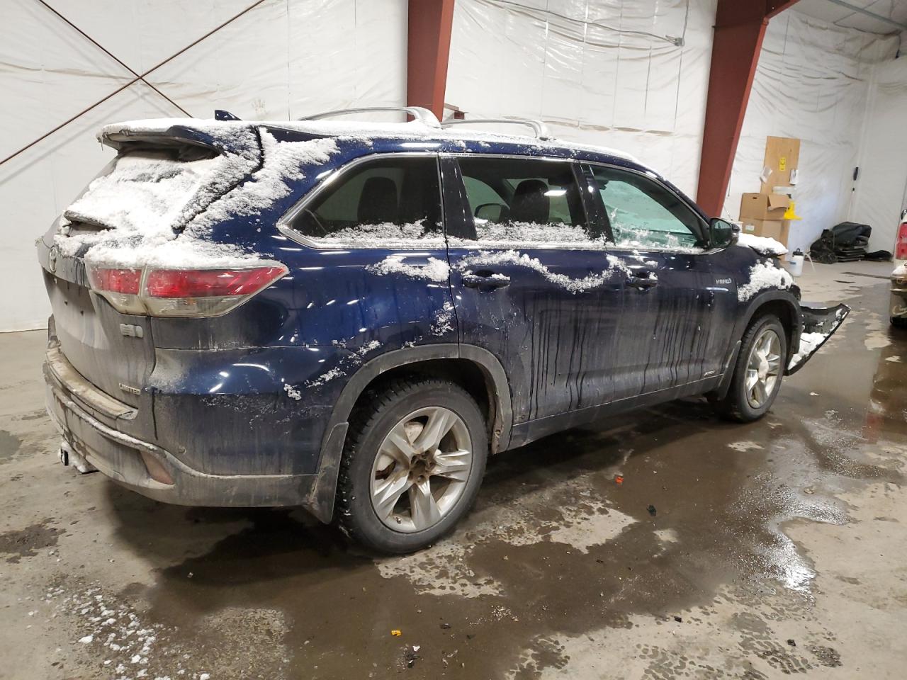 2016 Toyota Highlander - Image 3
