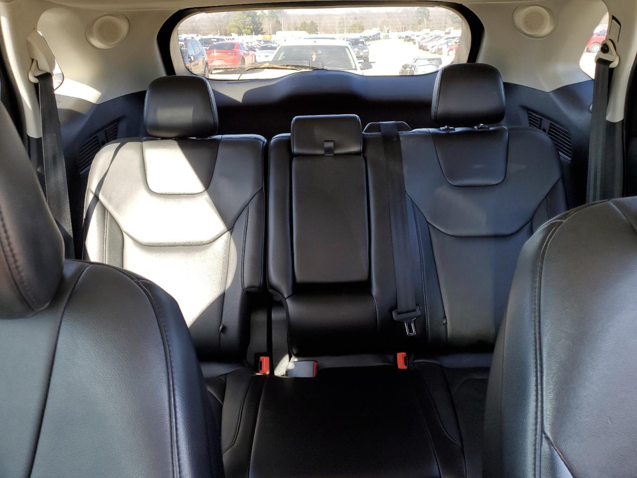 2018 Ford Edge - Image 10