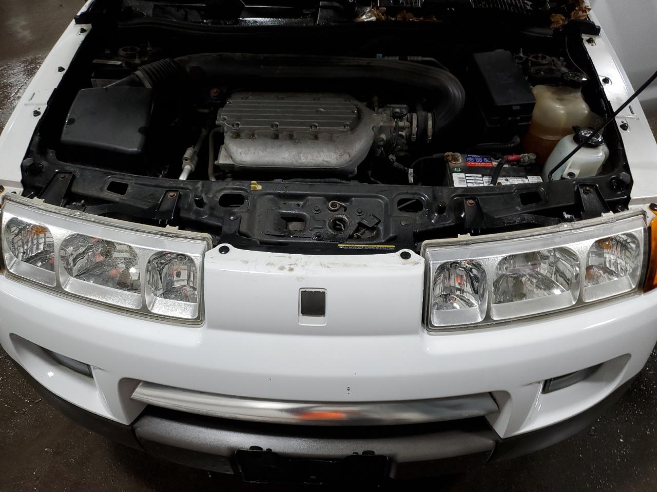 2005 Saturn VUE - Image 12