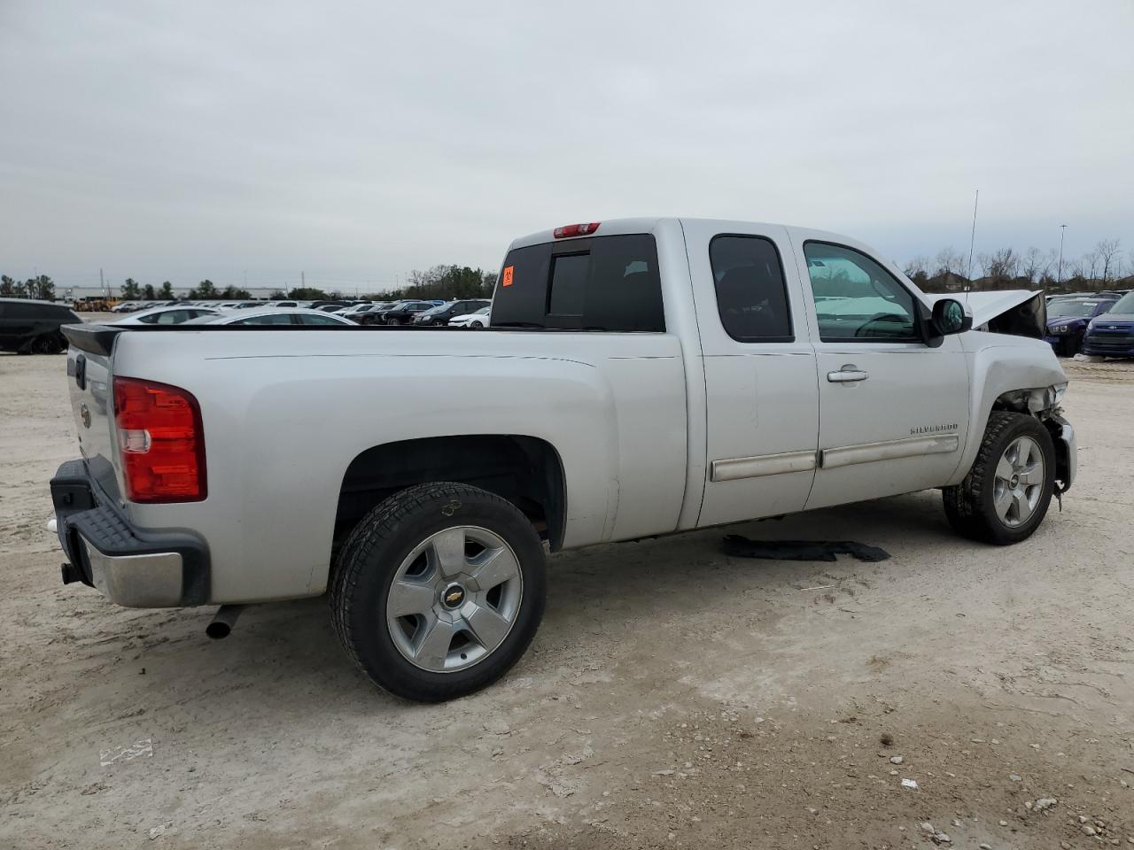 2010 Chevrolet Silverado - Image 3