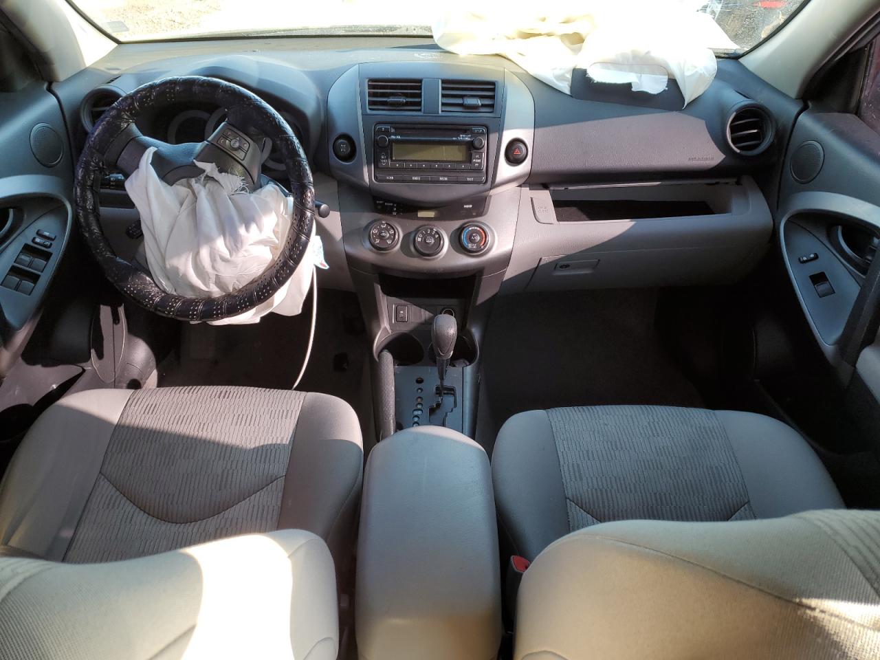 2012 Toyota RAV 4 - Image 8