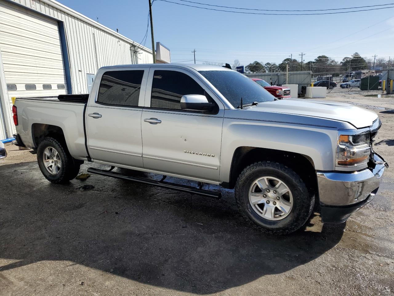 2017 Chevrolet Silverado - Image 4