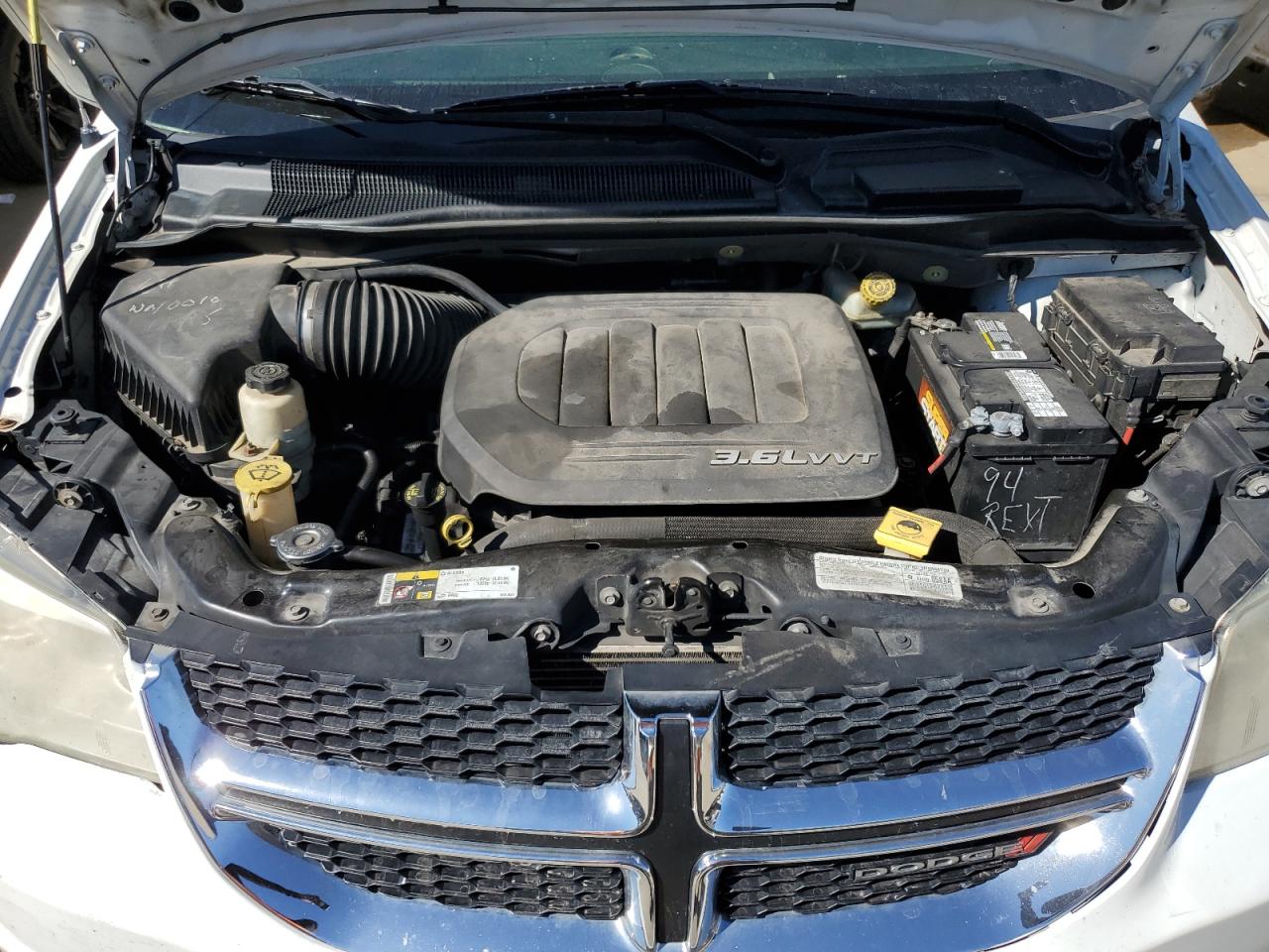 2014 Dodge Caravan - Image 12