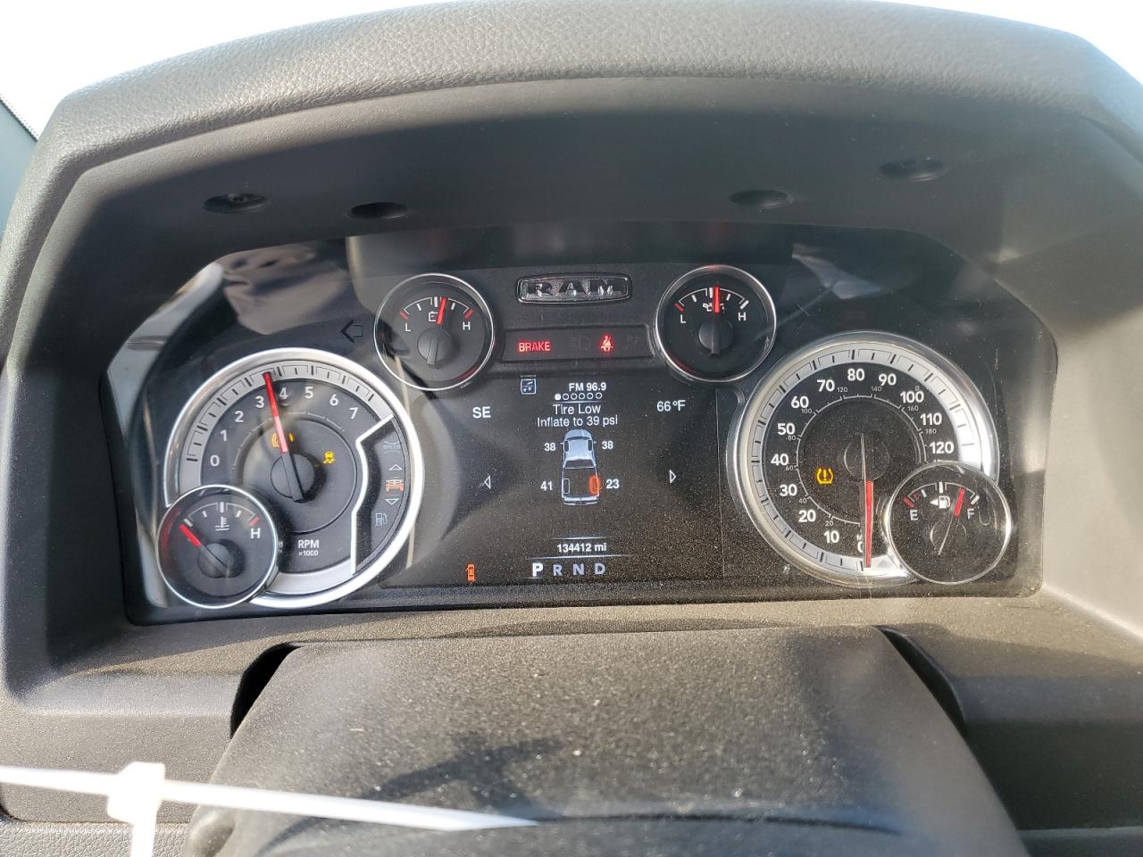 2019 RAM 1500 - Image 9