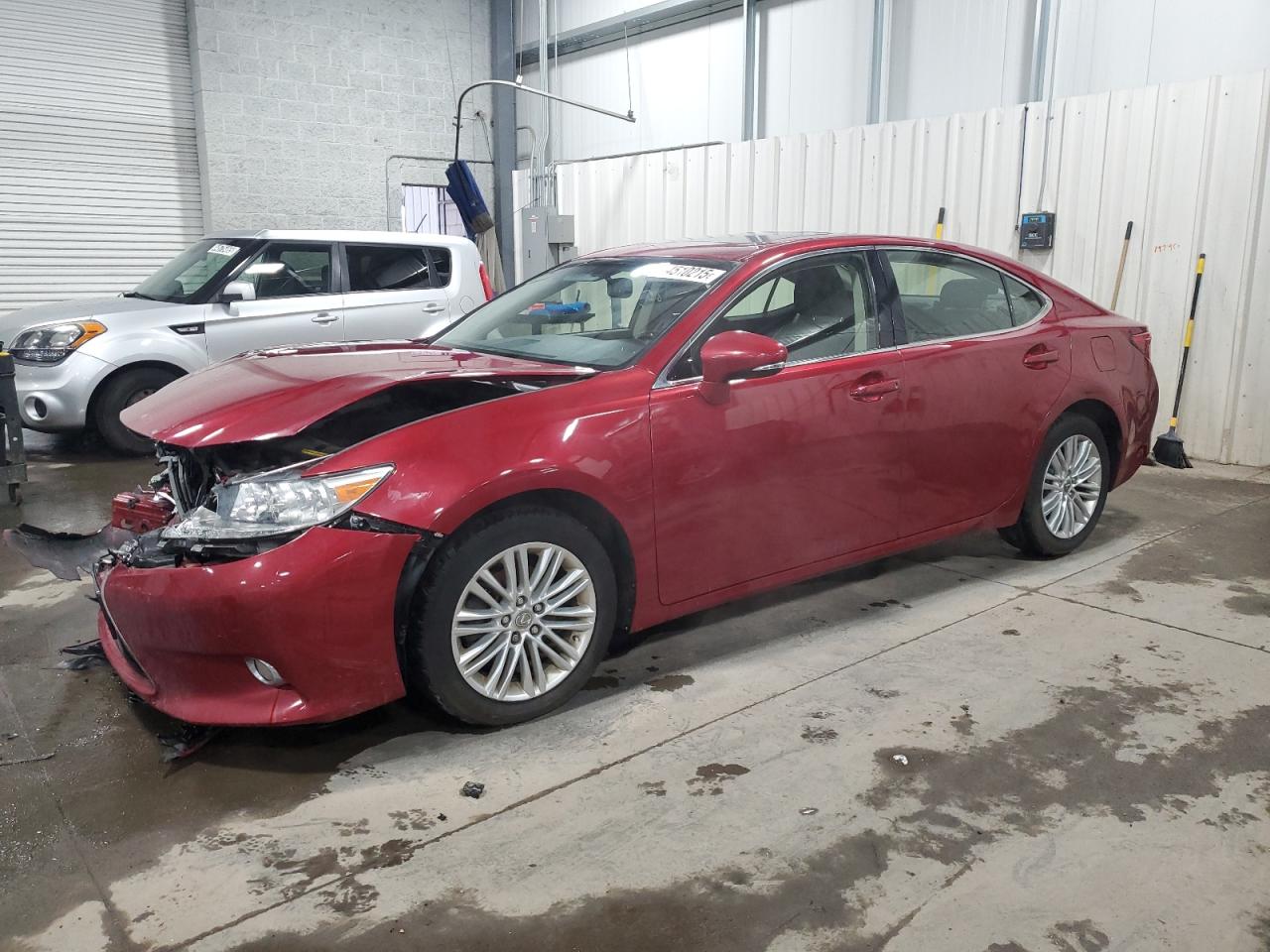 2013 Lexus ES - Image 1