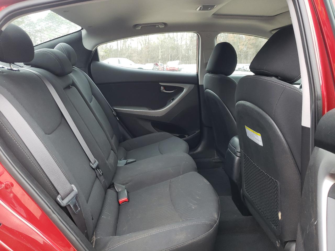 2015 Hyundai Elantra - Image 10