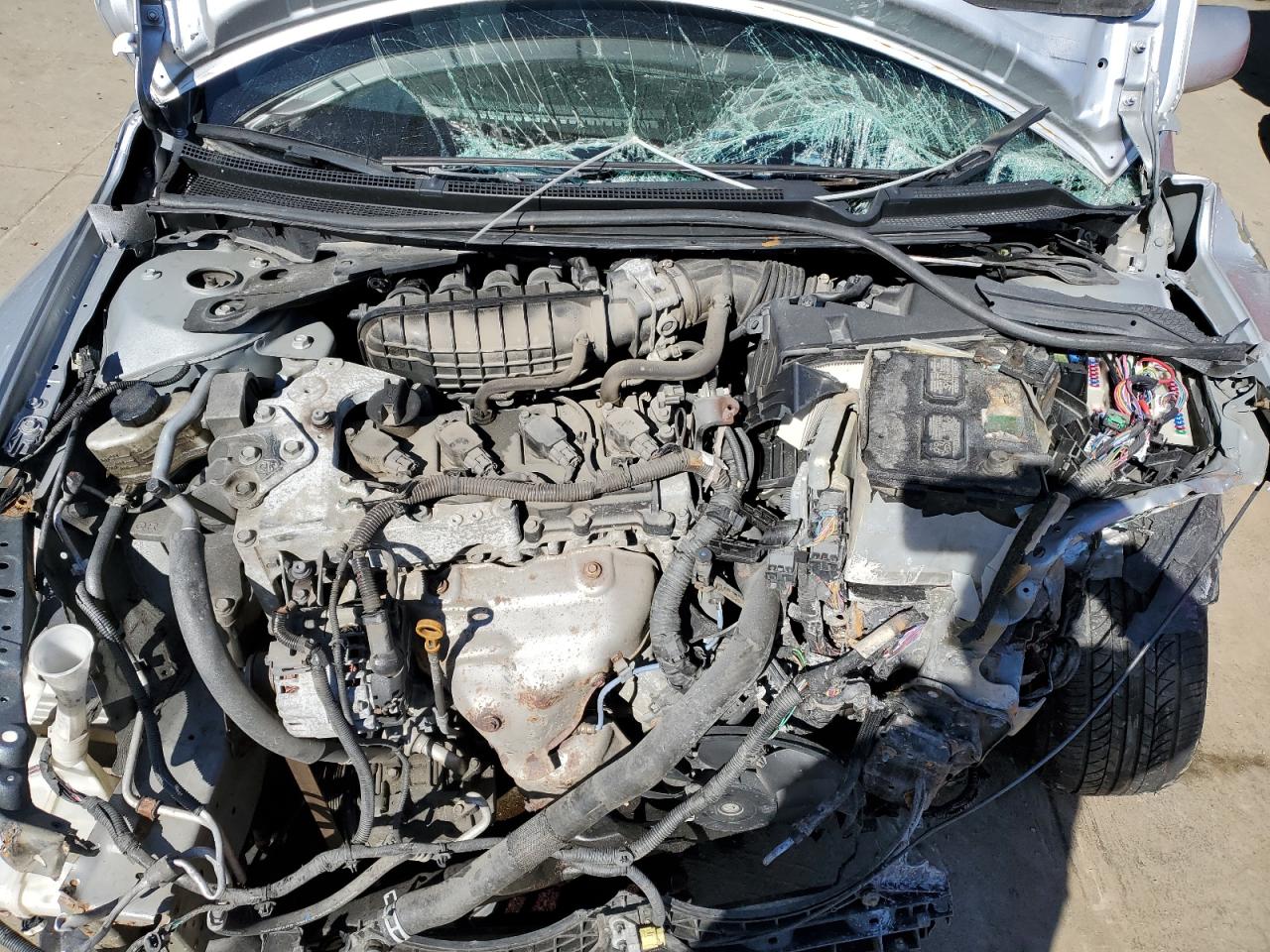 2012 Nissan Altima - Image 12