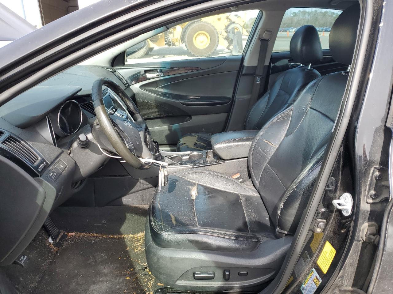 2011 Hyundai Sonata - Image 7