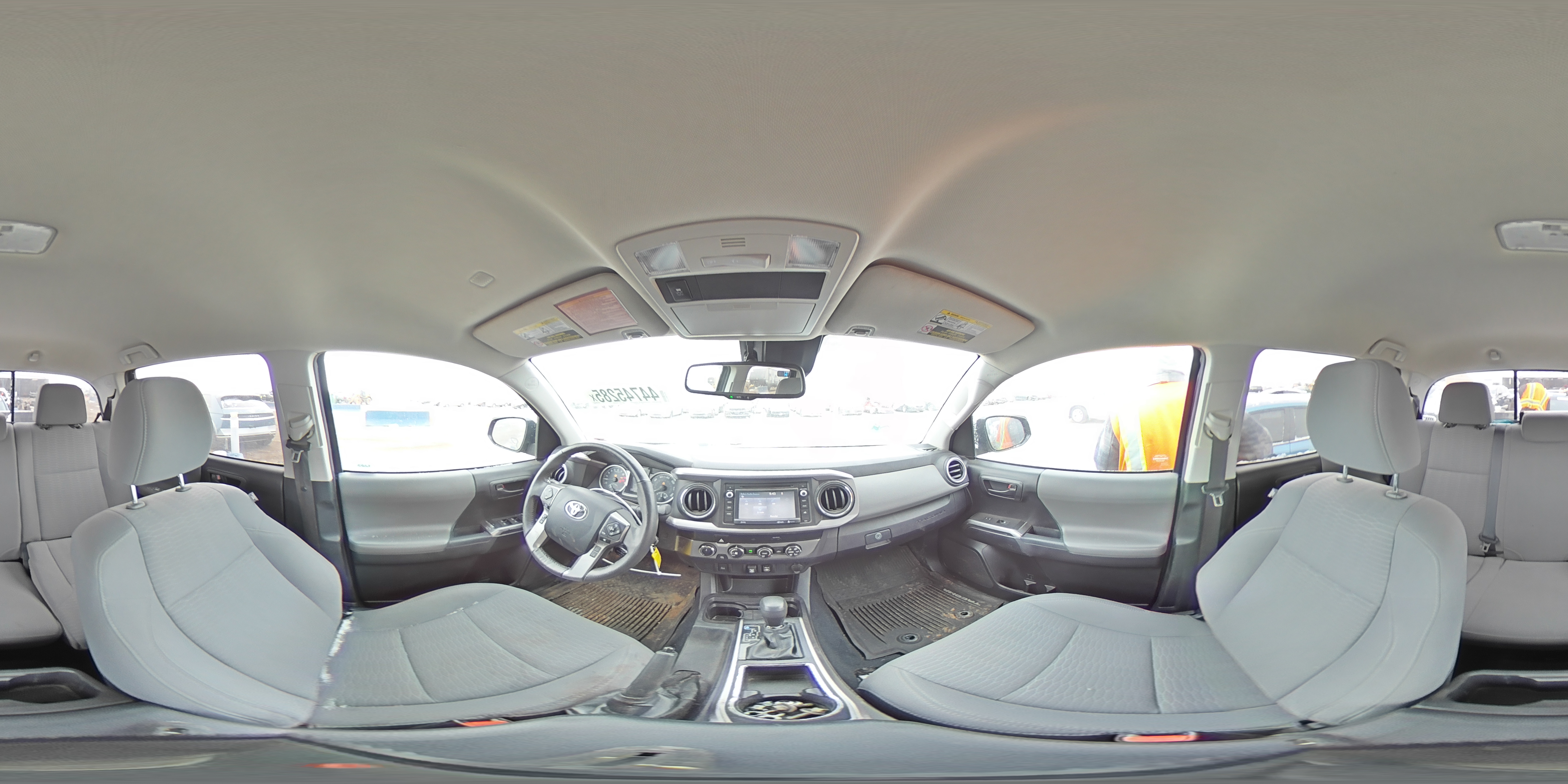 2019 Toyota Tacoma - Image 13