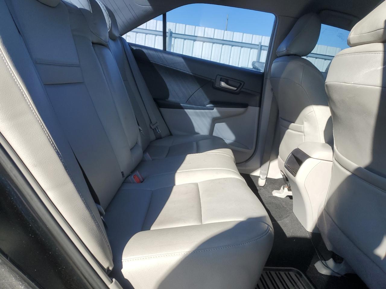 2012 Toyota Camry - Image 10