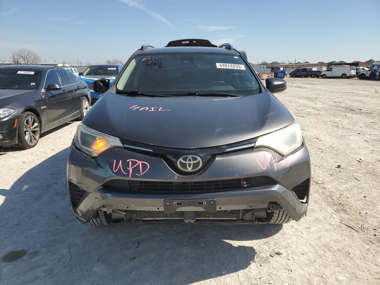 2017 Toyota RAV 4 - Image 5
