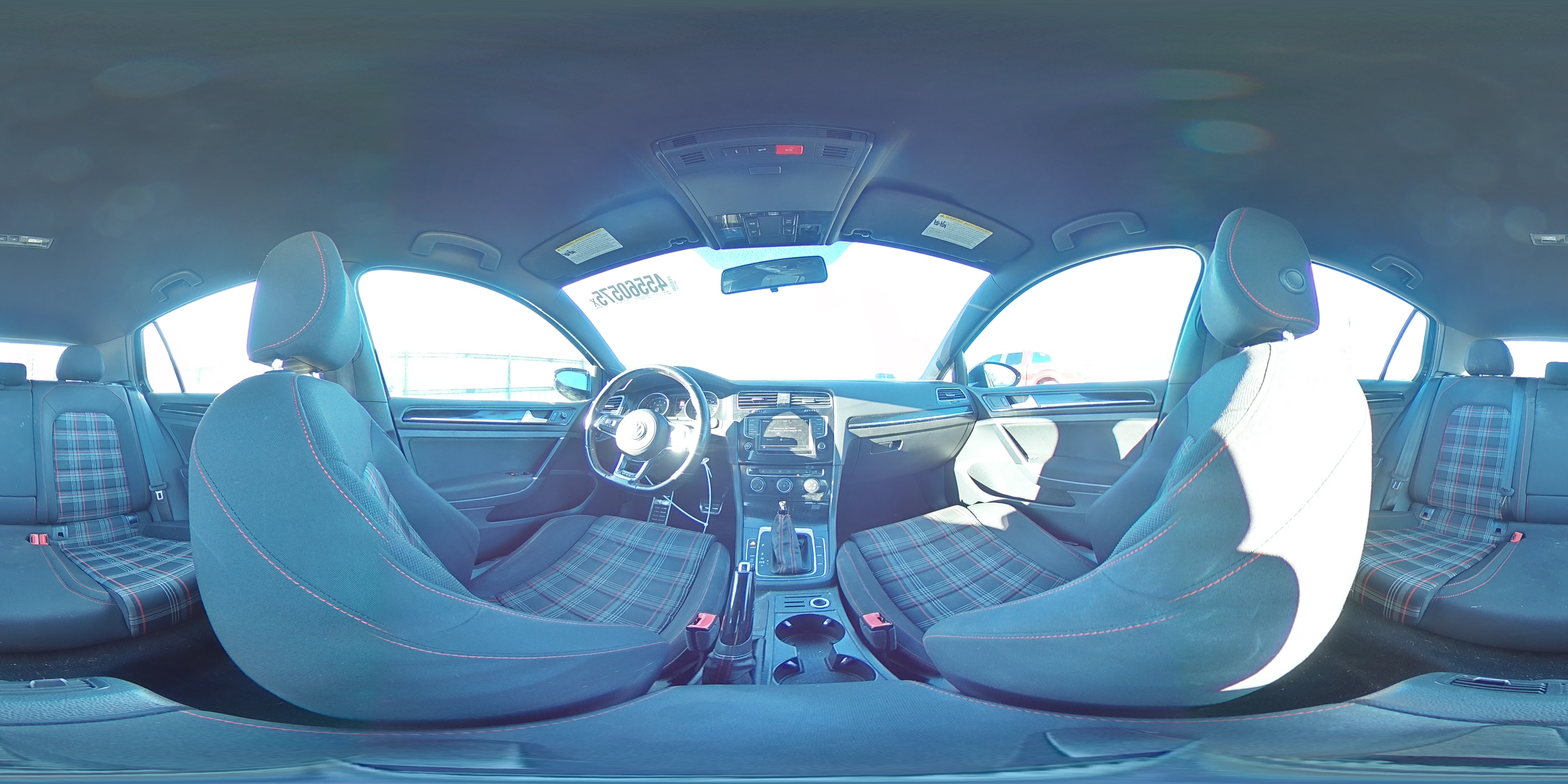 2017 Volkswagen GTI - Image 13