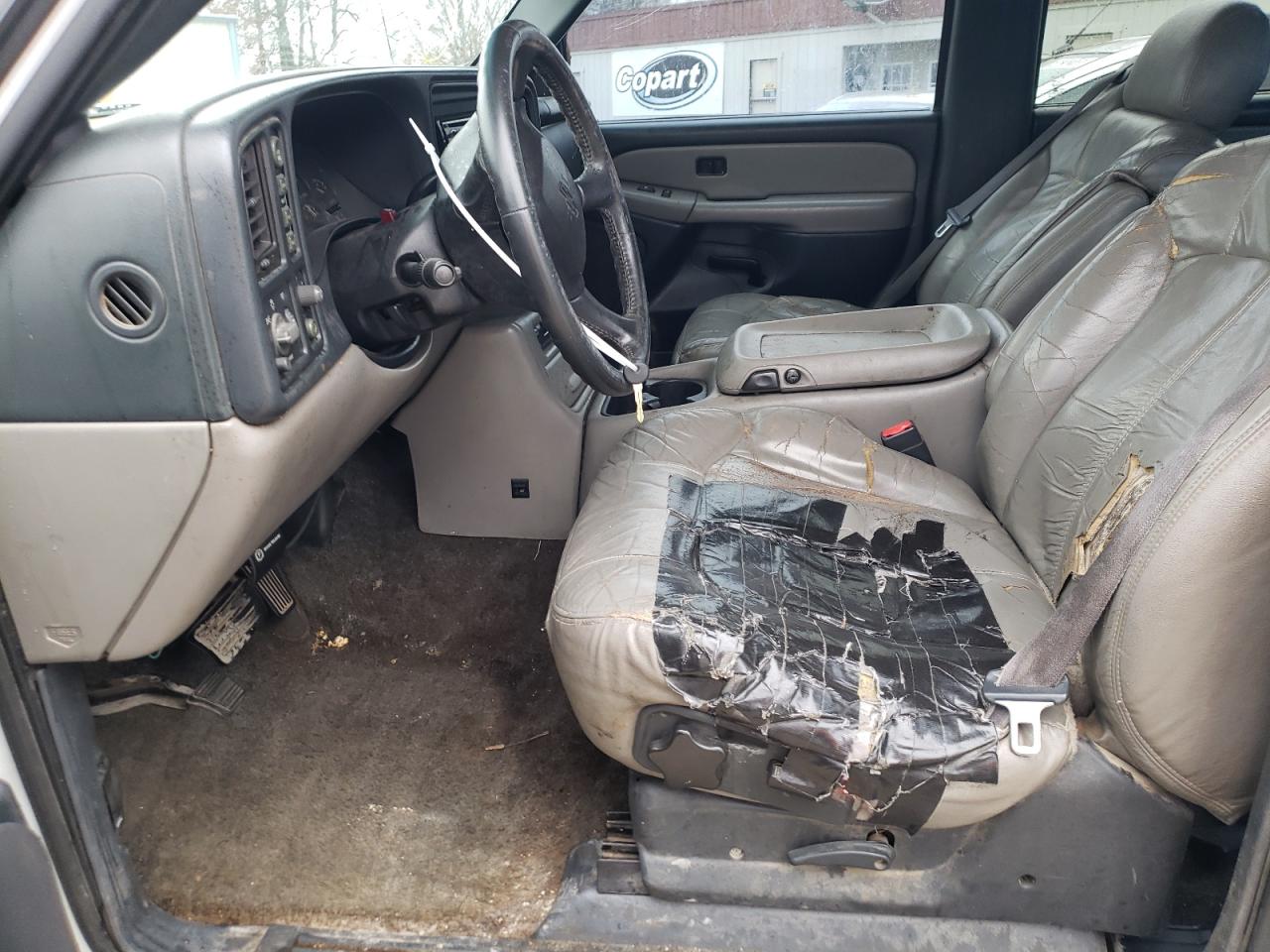 2002 Chevrolet Tahoe - Image 7