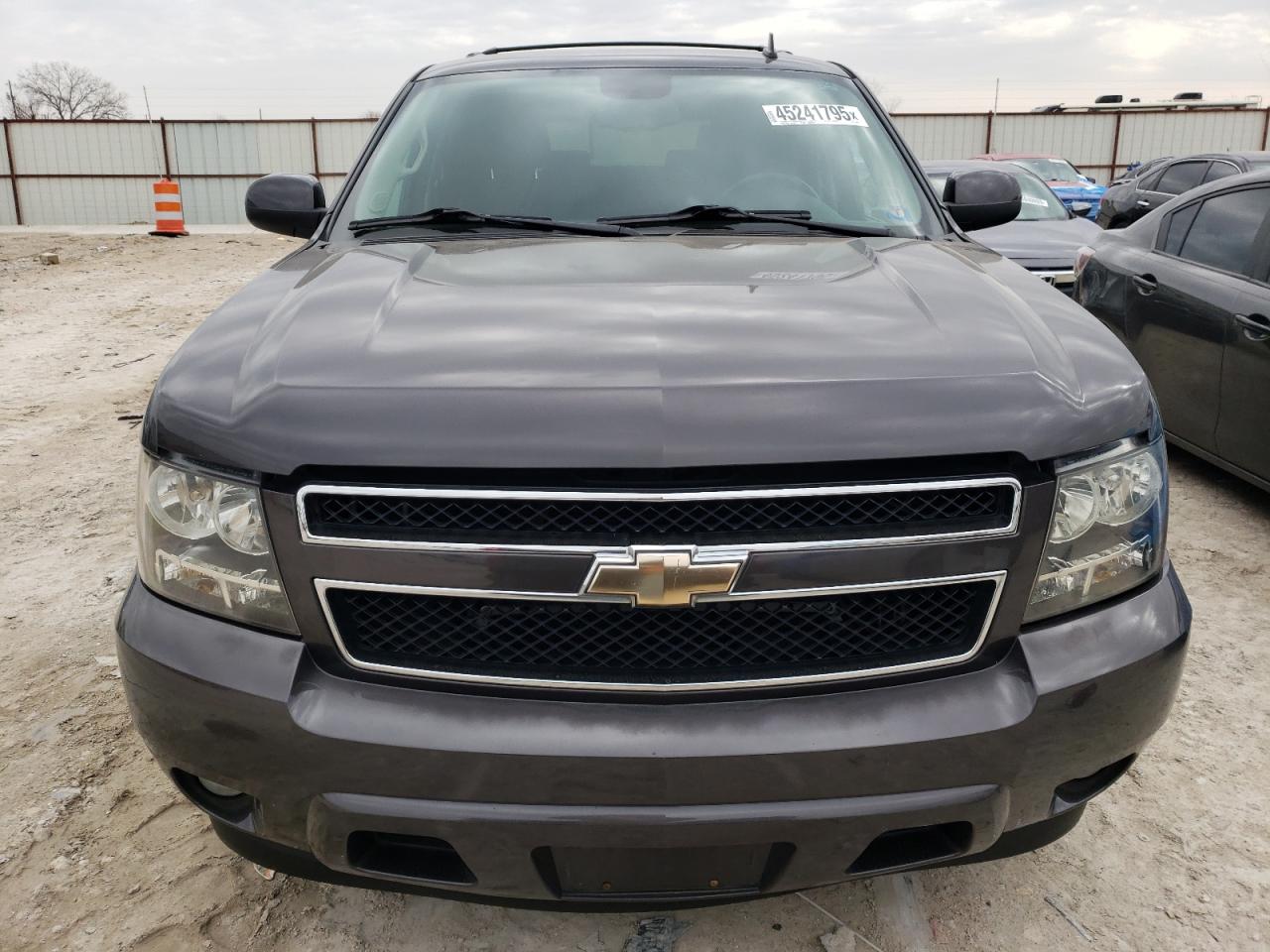 2011 Chevrolet Tahoe - Image 5