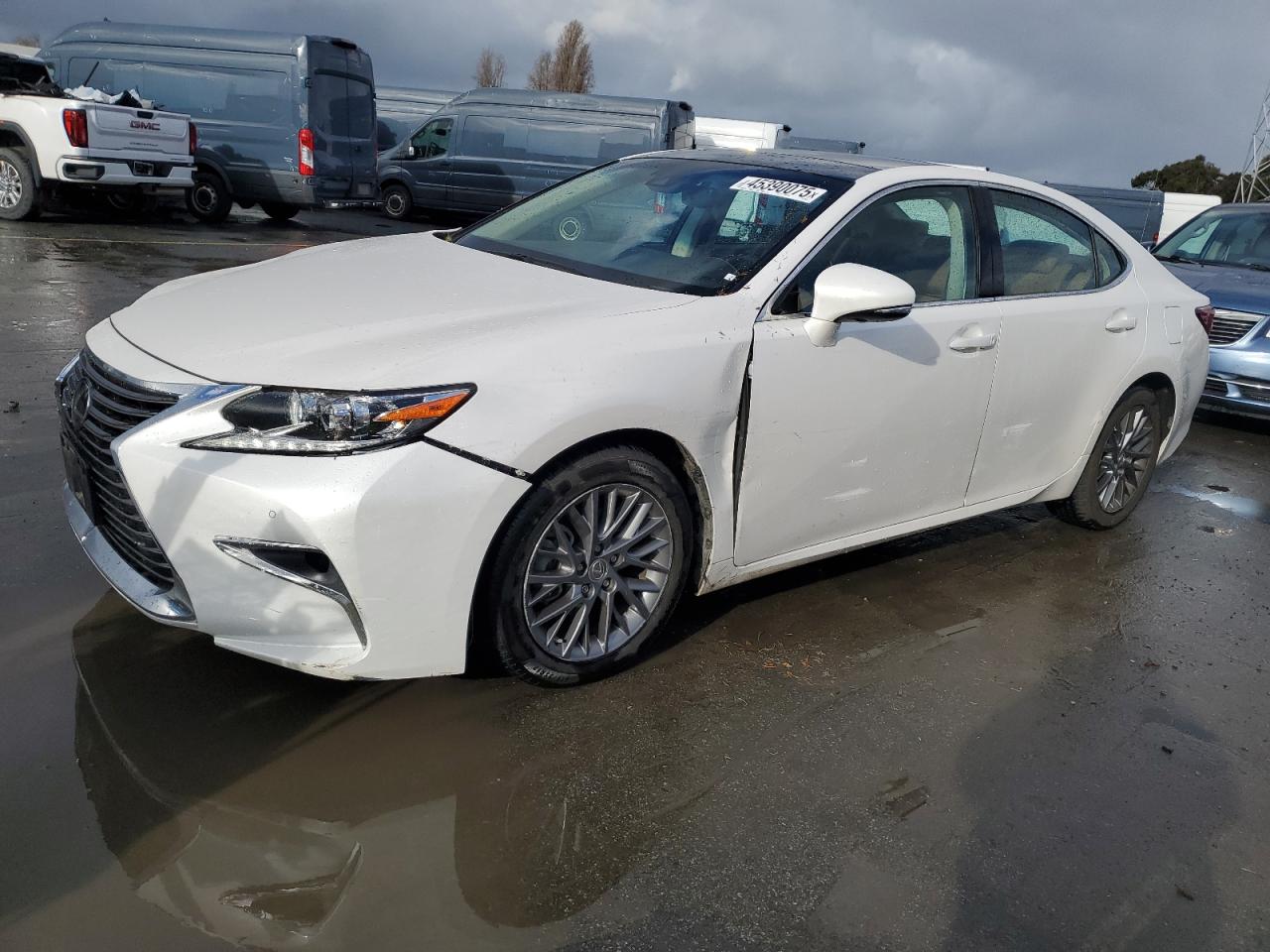 2018 Lexus ES - Image 1