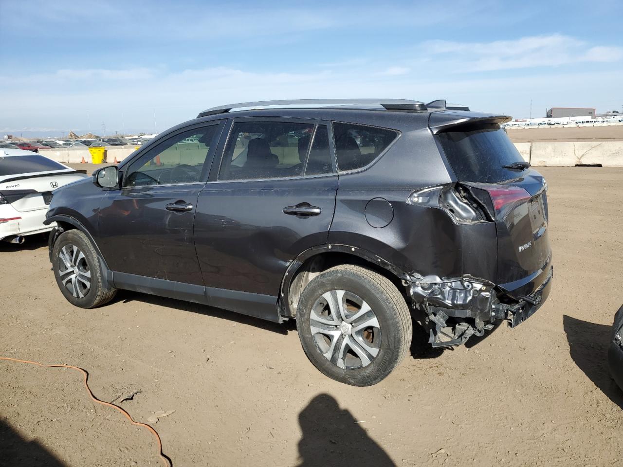 2018 Toyota RAV 4 - Image 2