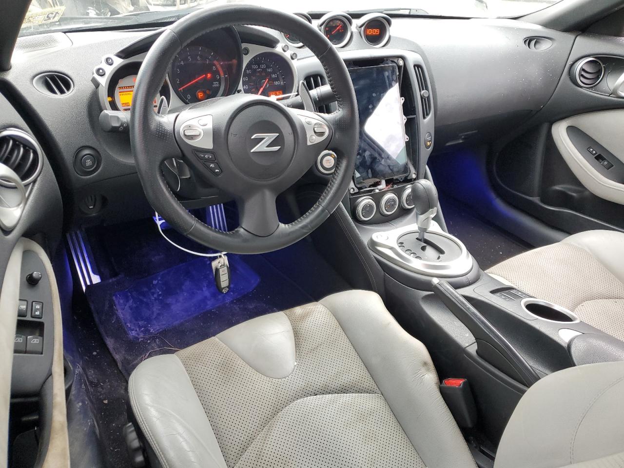 2010 Nissan 370Z - Image 8