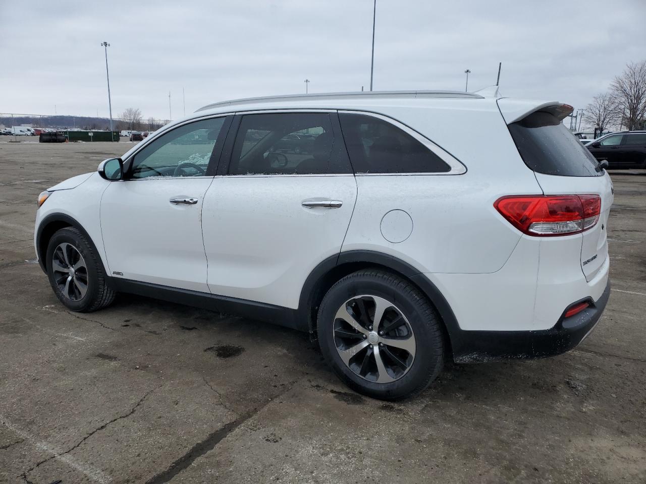 2017 Kia Sorento - Image 2