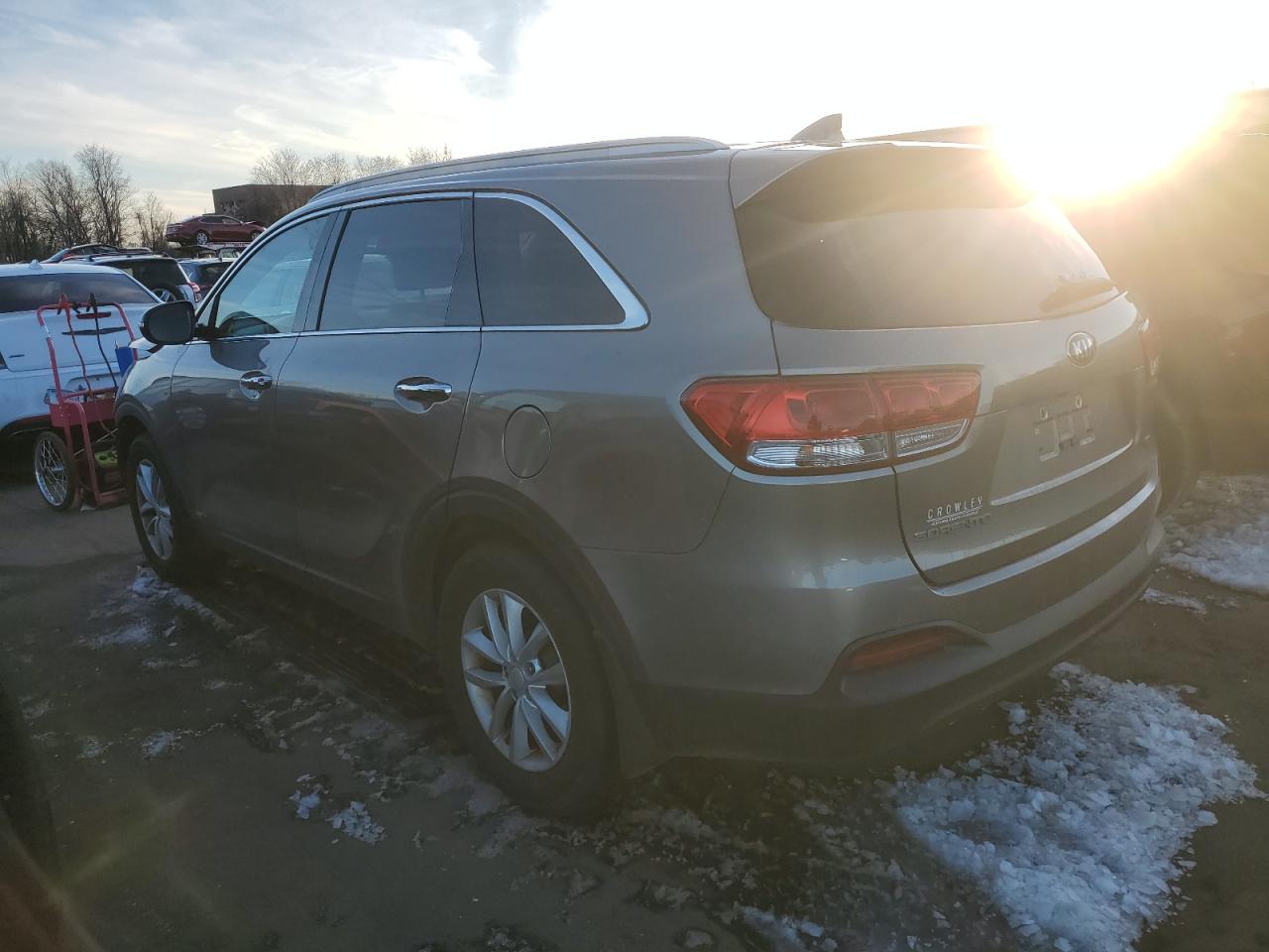 2017 Kia Sorento - Image 2