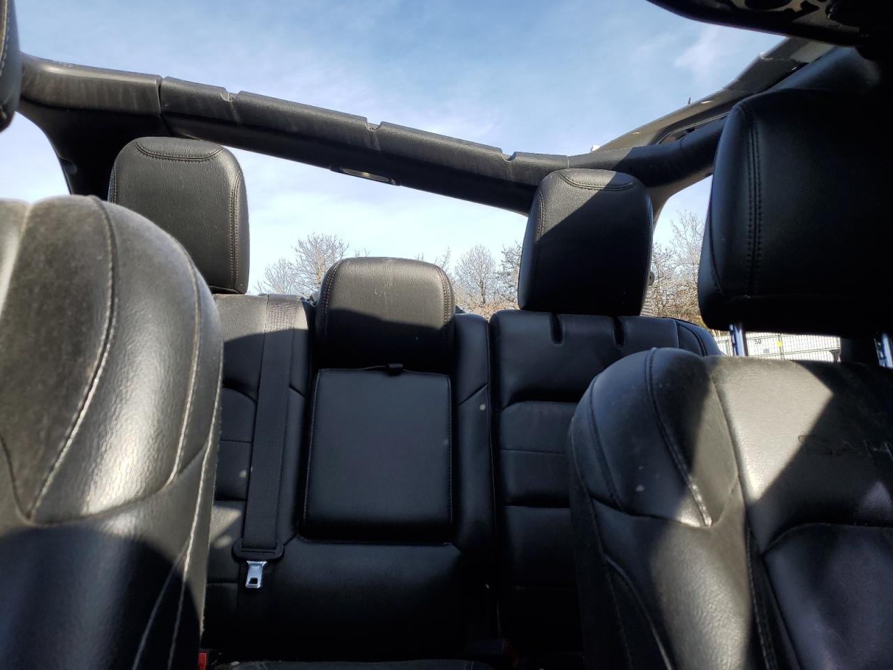 2019 Jeep Wrangler - Image 10