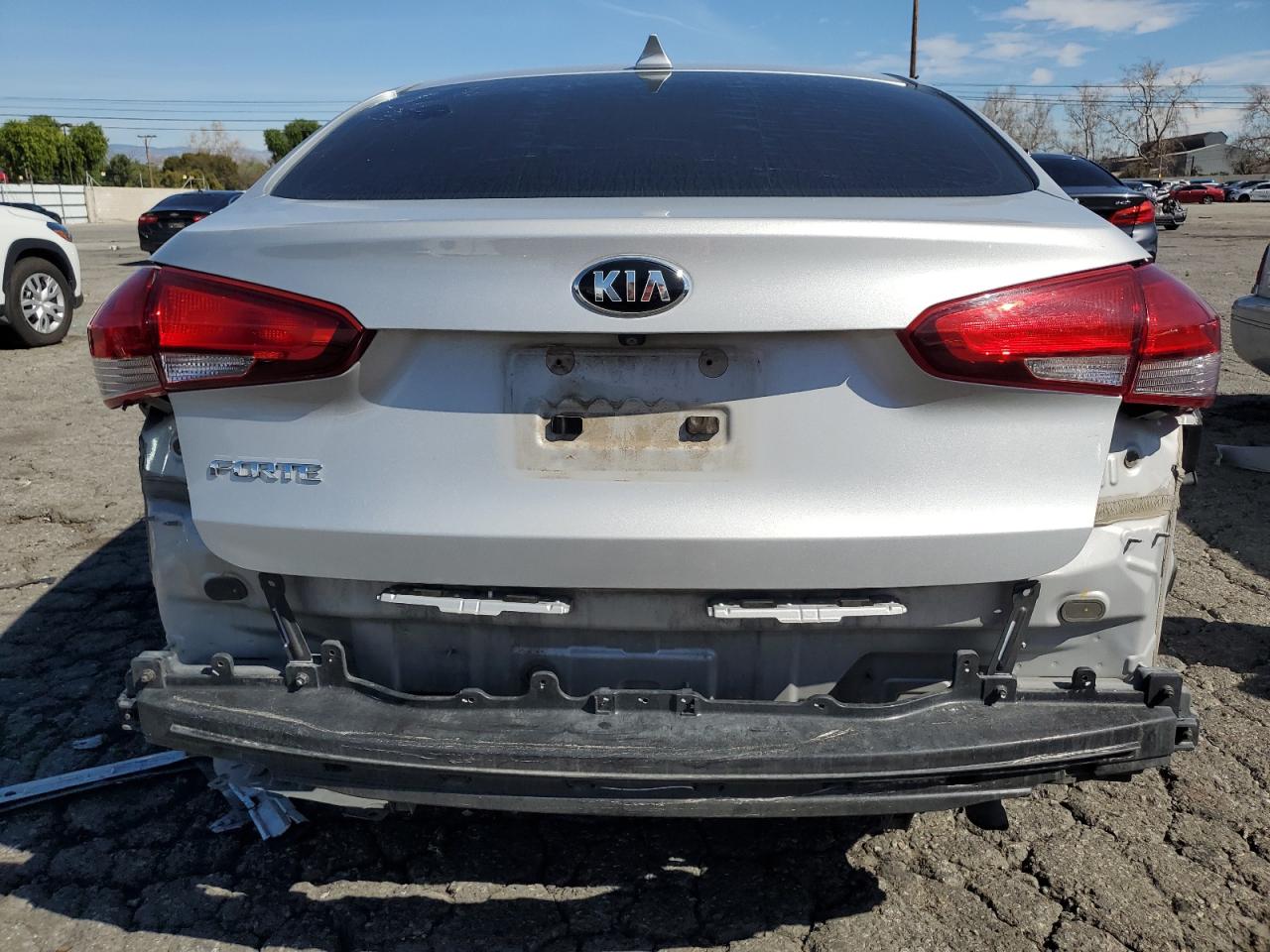 2018 Kia Forte - Image 6