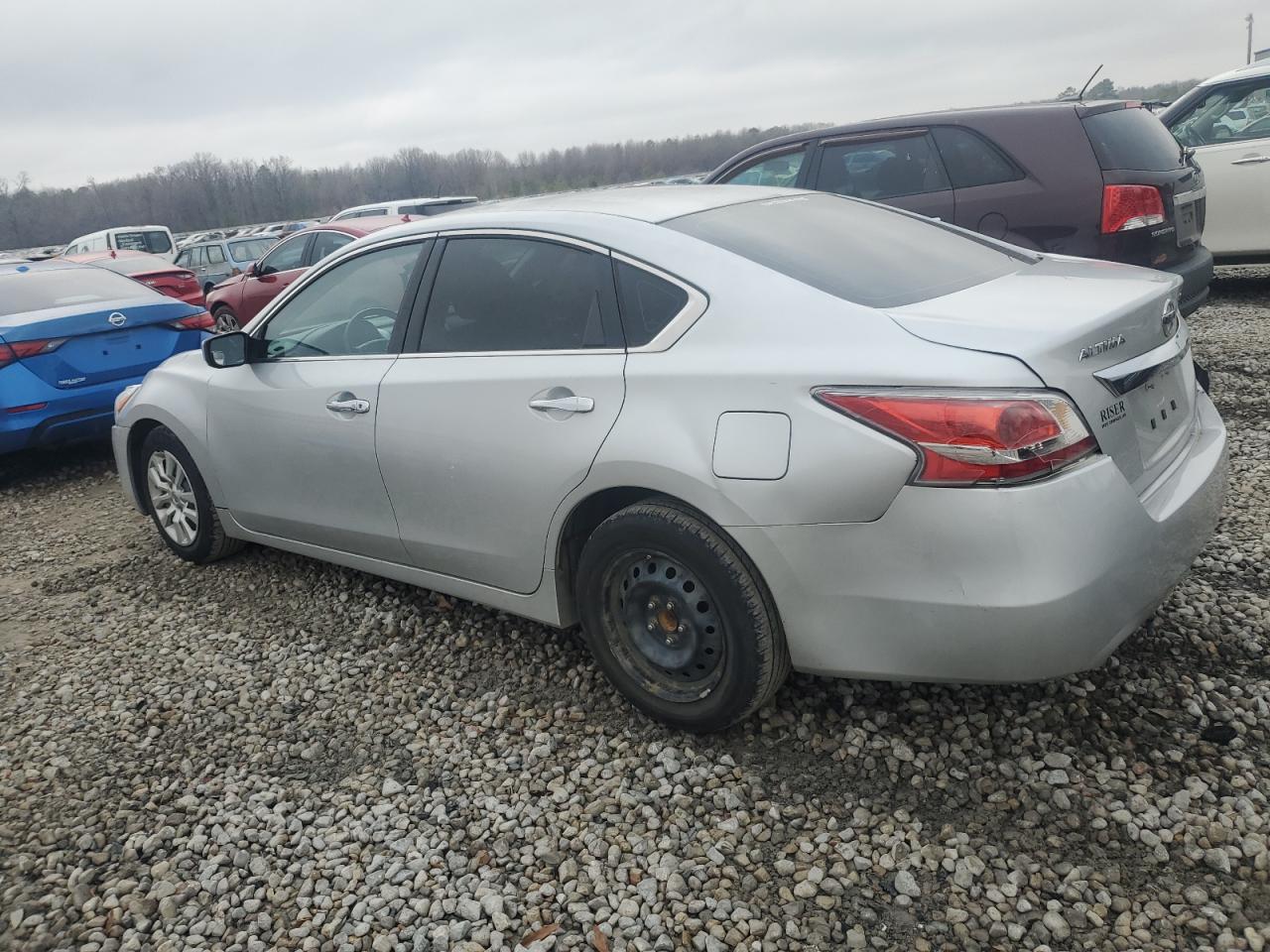 2014 Nissan Altima - Image 2