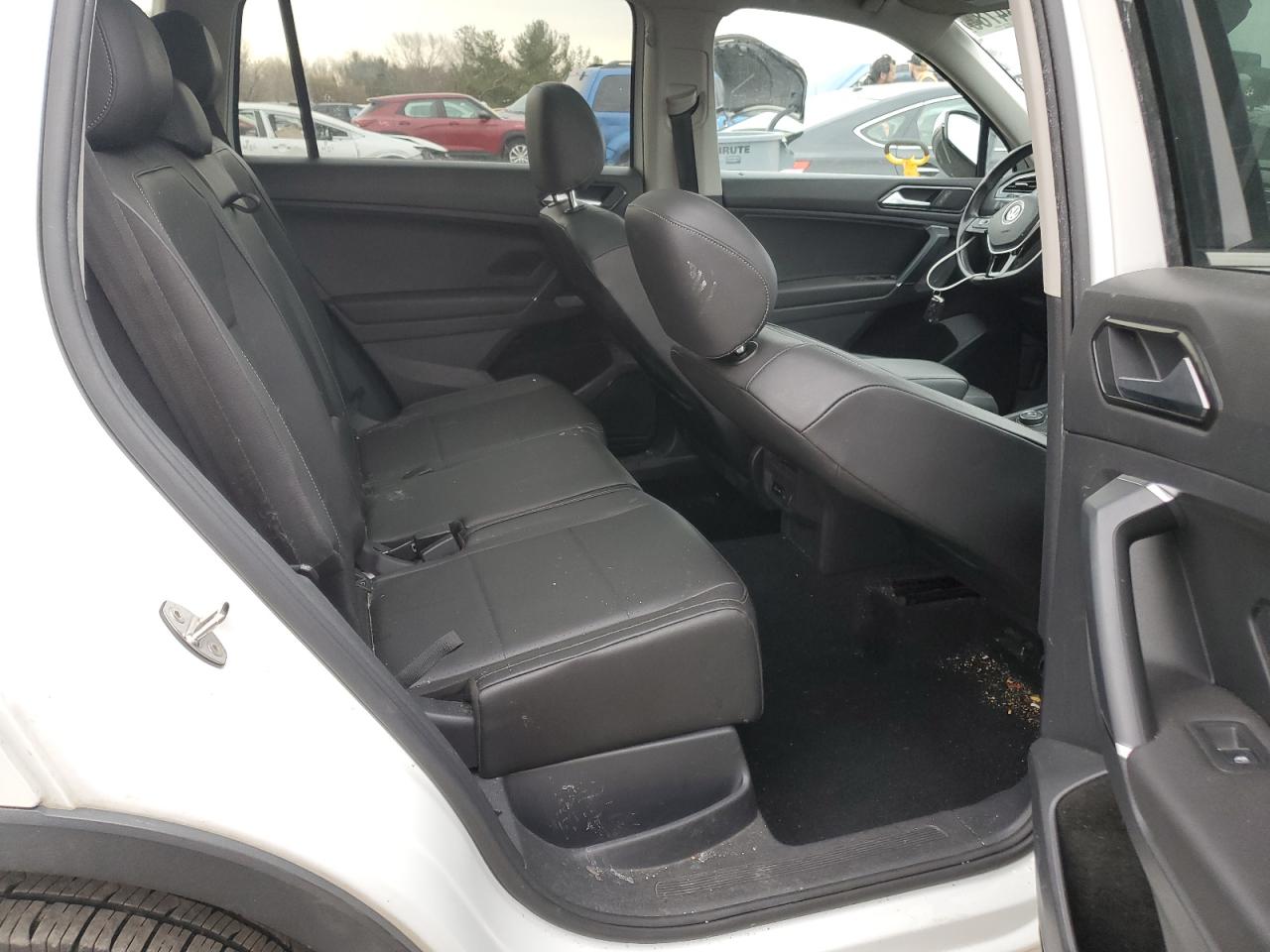2018 Volkswagen Tiguan - Image 11