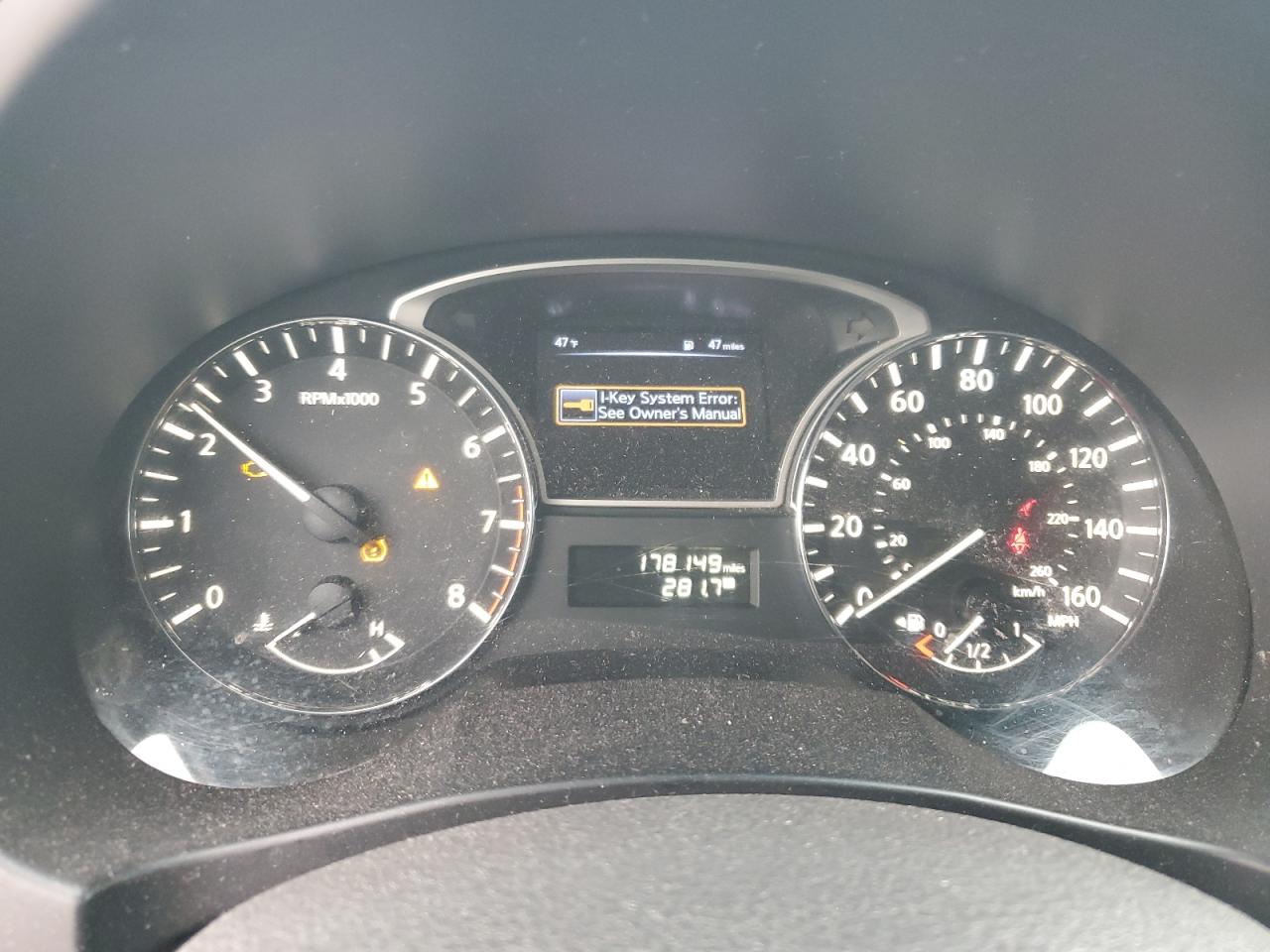 2015 Nissan Altima - Image 9