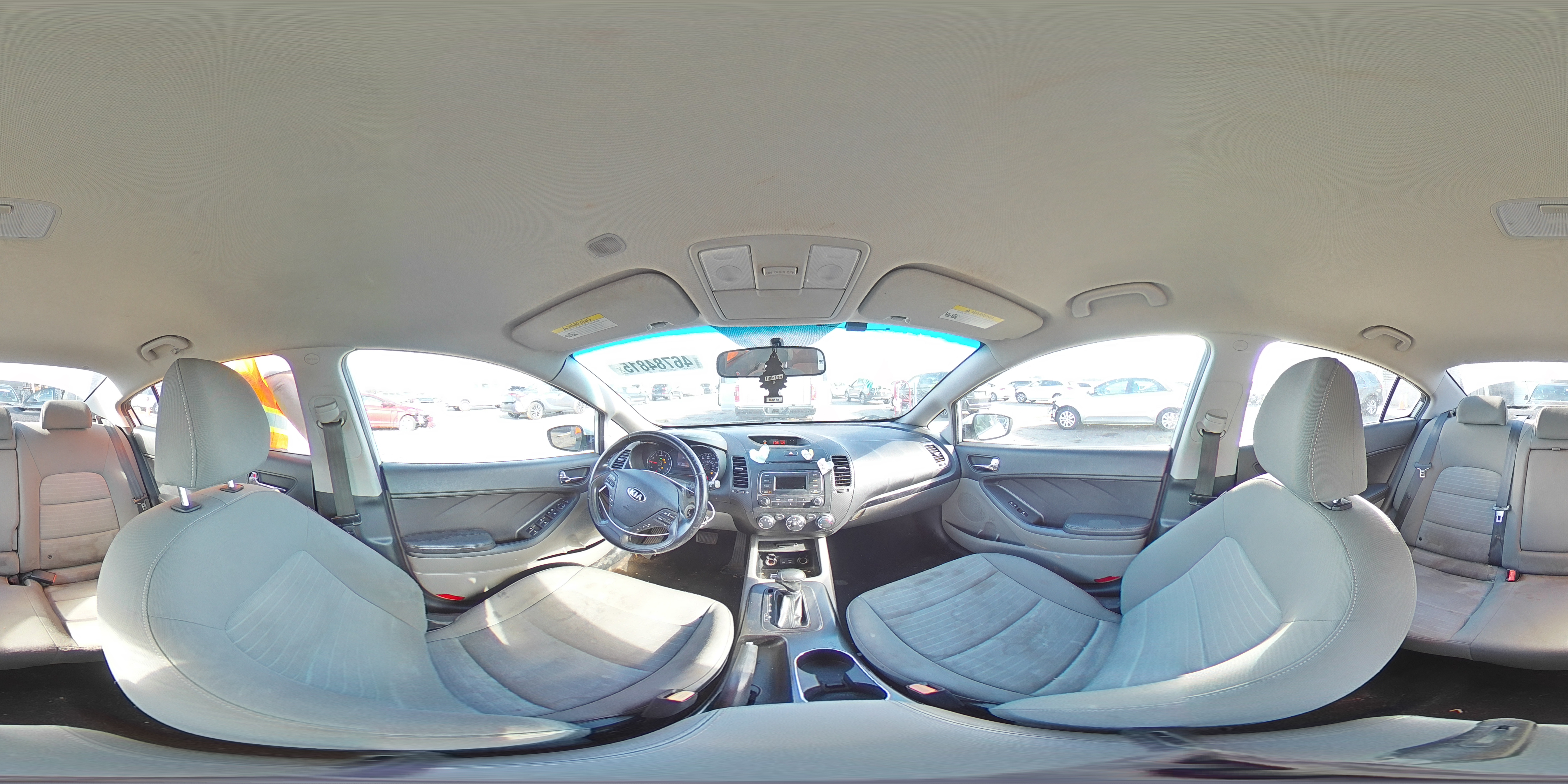 2015 Kia Forte - Image 12