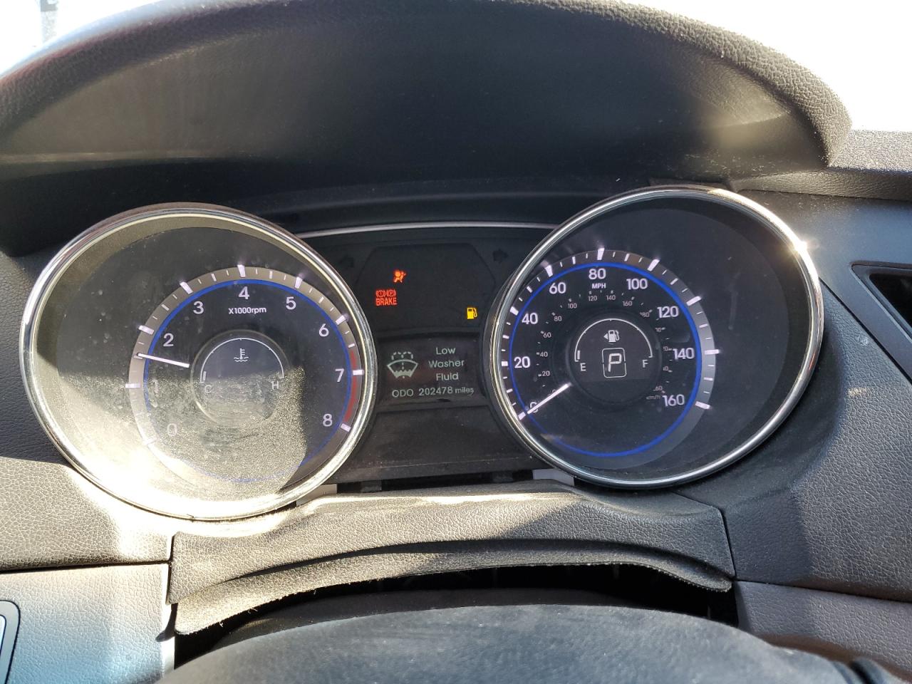2011 Hyundai Sonata - Image 9