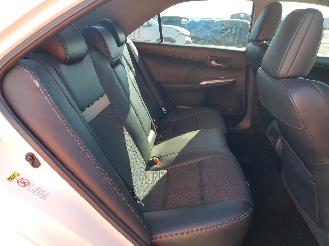 2012 Toyota Camry - Image 10