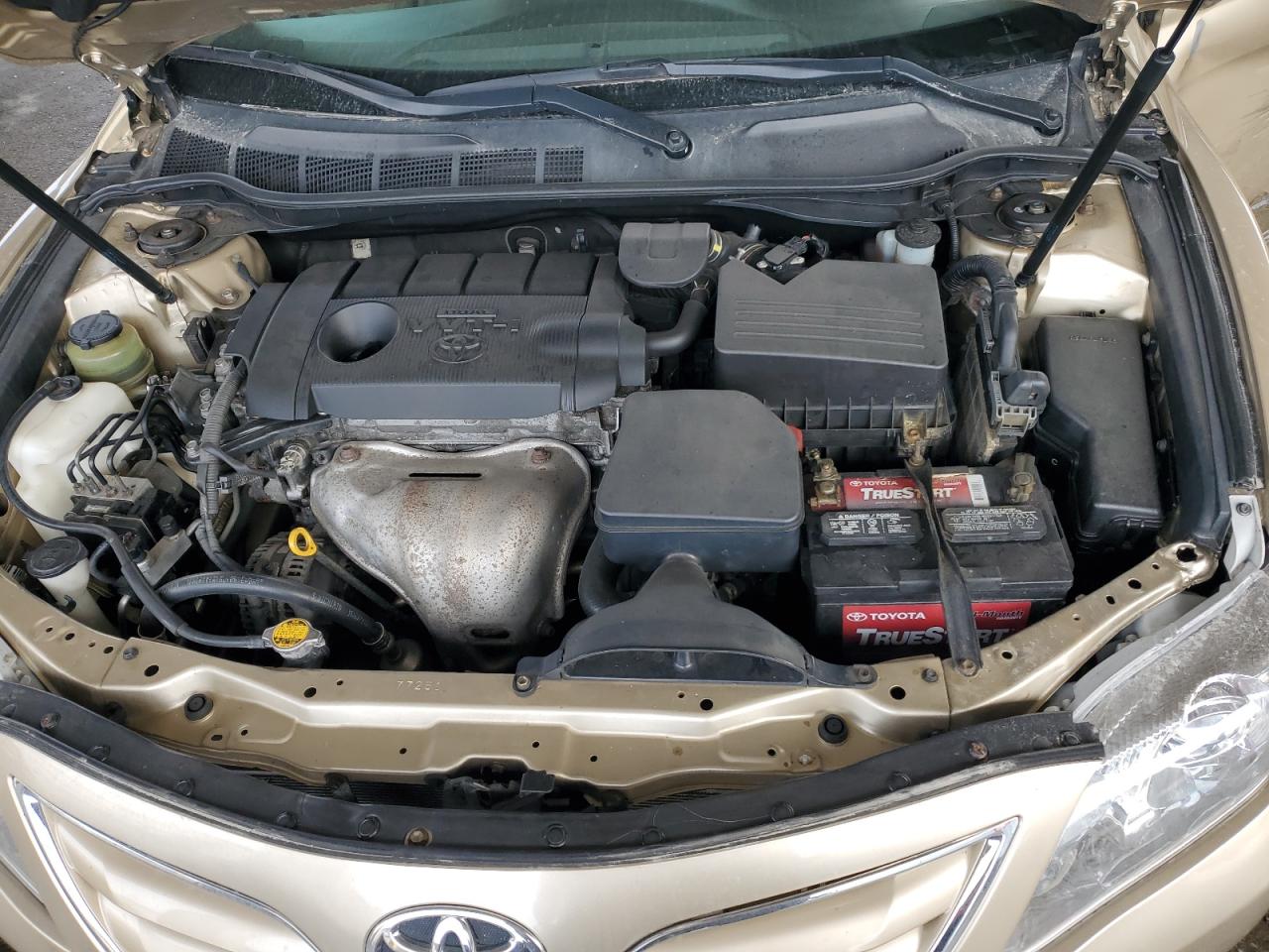 2011 Toyota Camry - Image 11