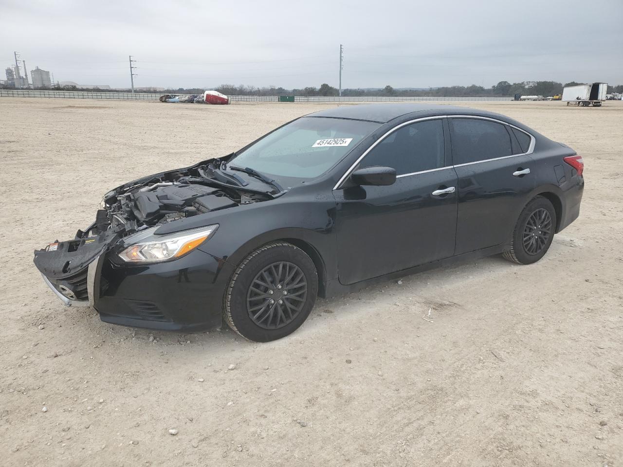 2017 Nissan Altima - Image 1
