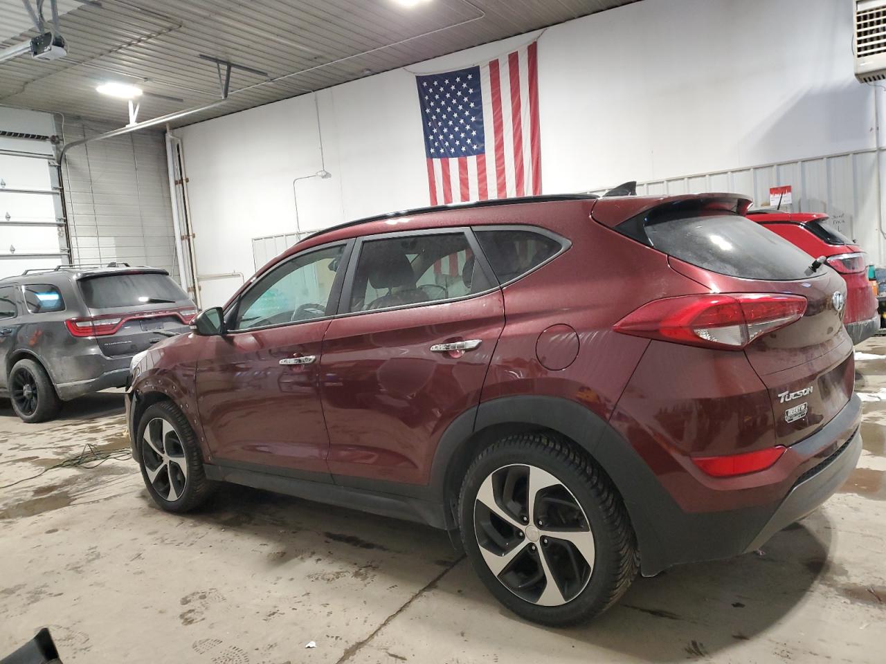 2016 Hyundai Tucson - Image 2